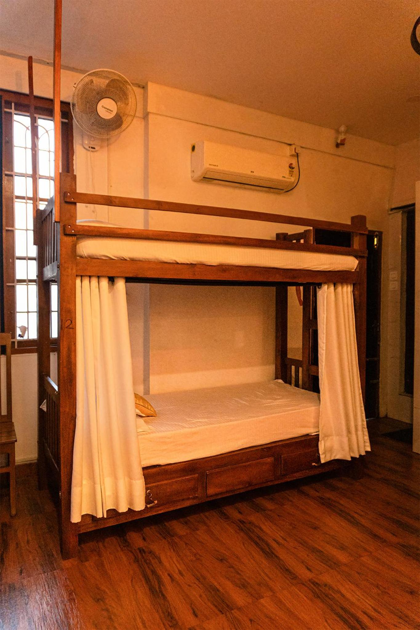 Mixed Dormitory Room photo 3