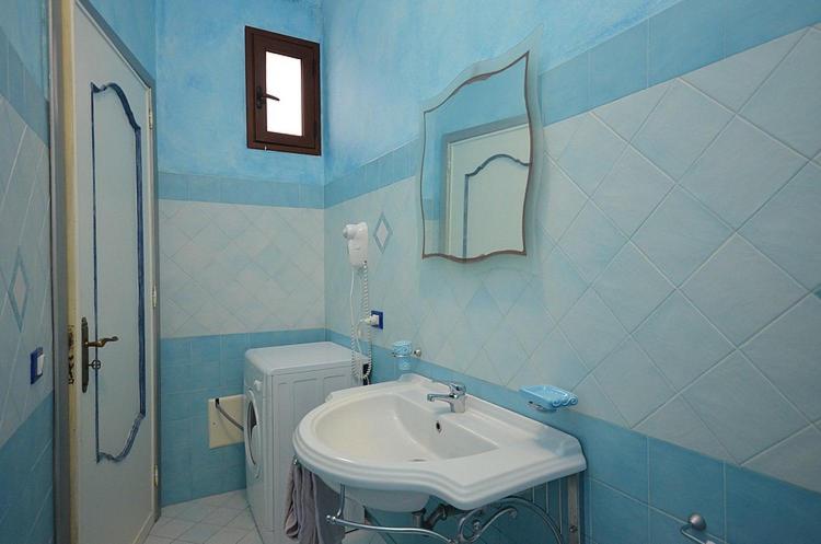 Apartment with Terrace photo 3