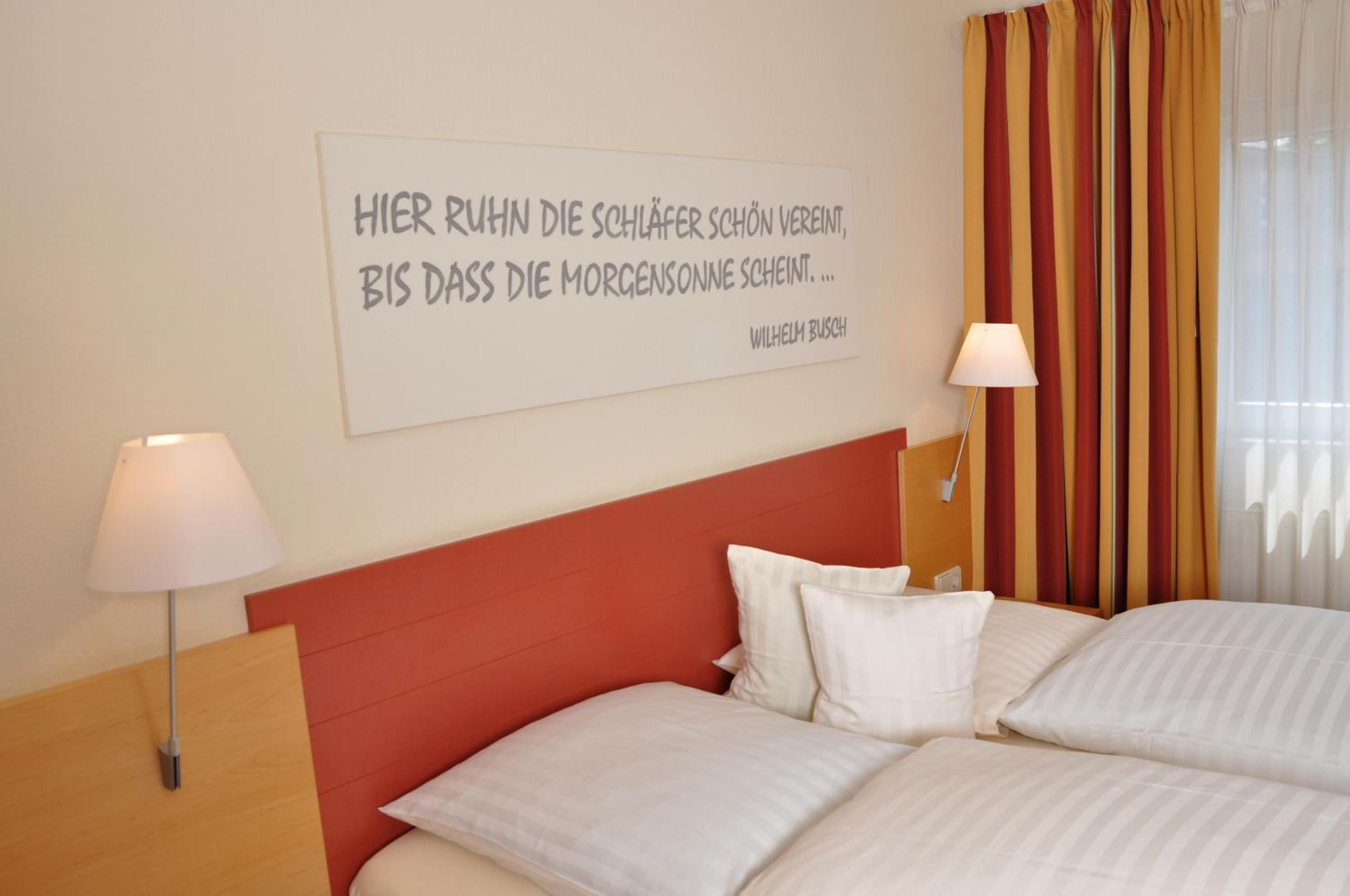 Double Room - Photo 7
