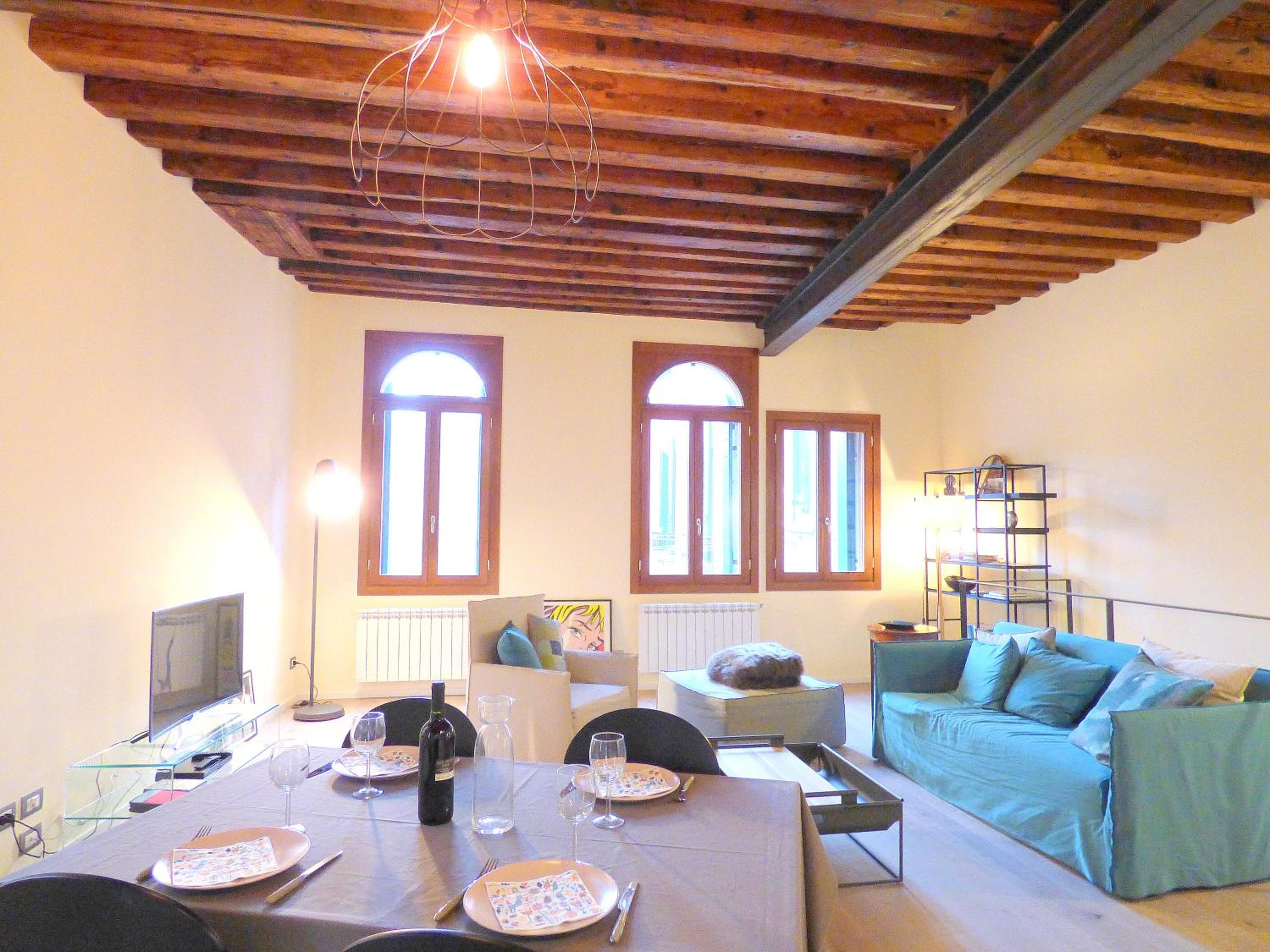 Three-Bedroom Apartment photo 1