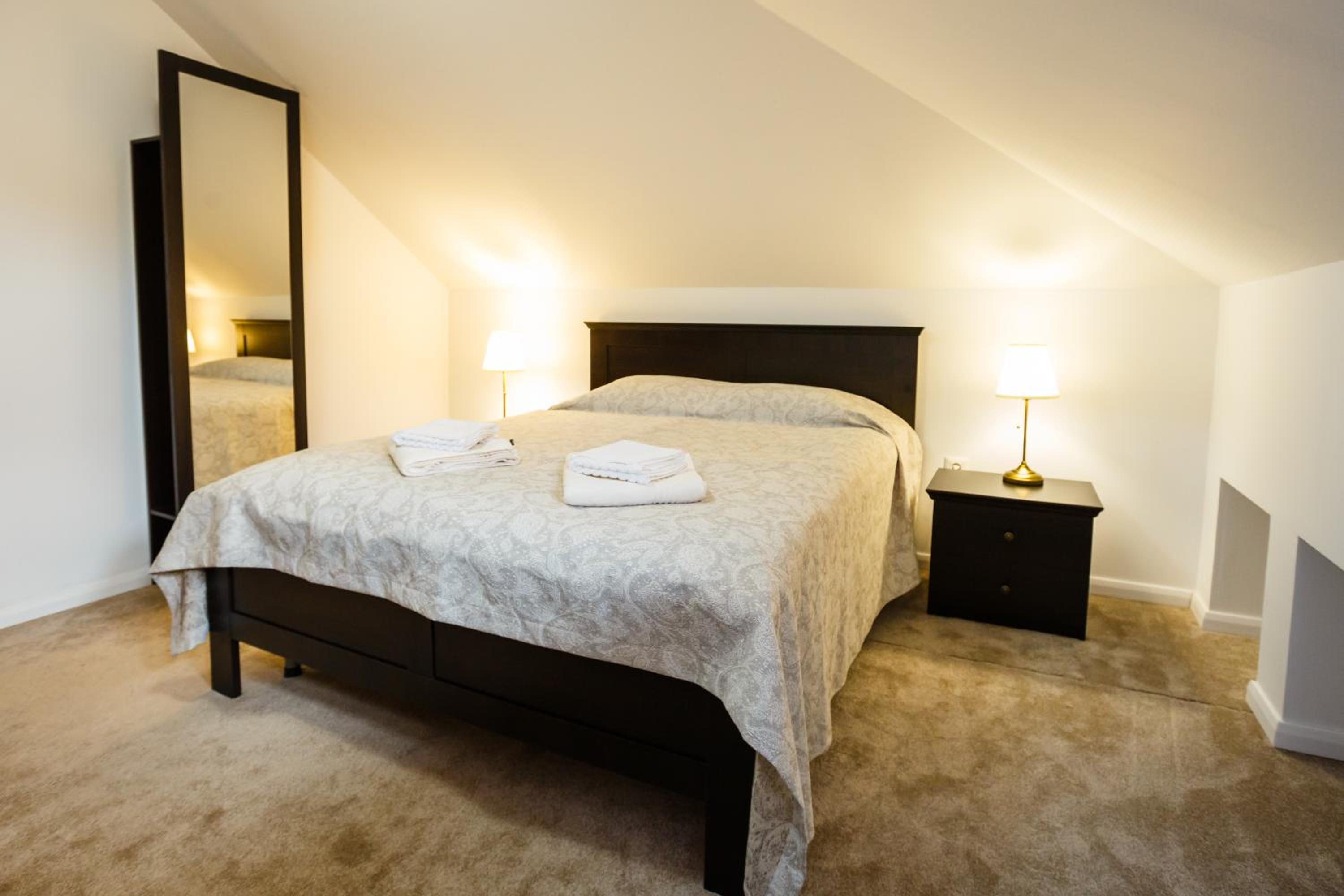 Double Room - Photo 10