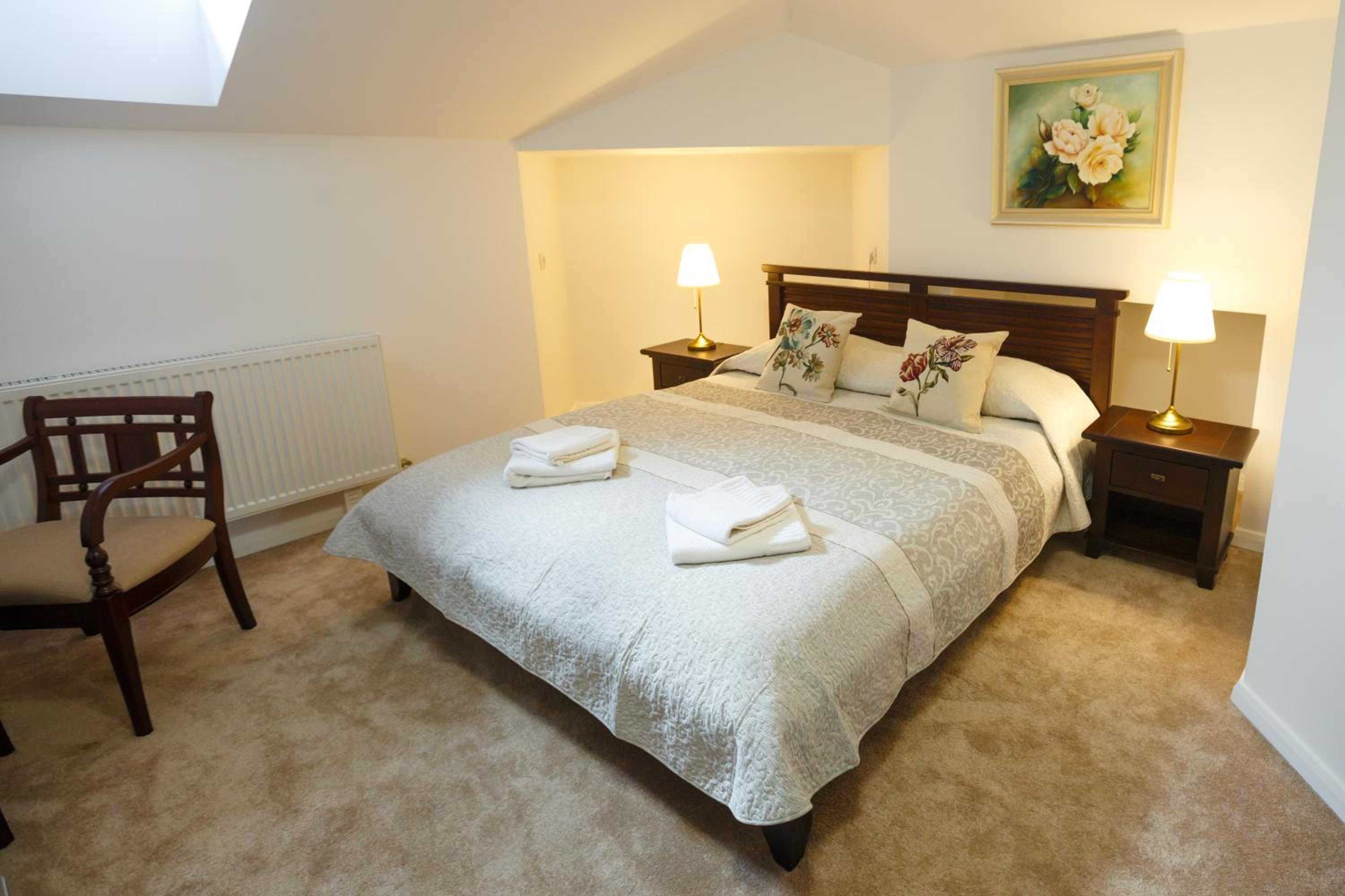 Double Room - Photo 8
