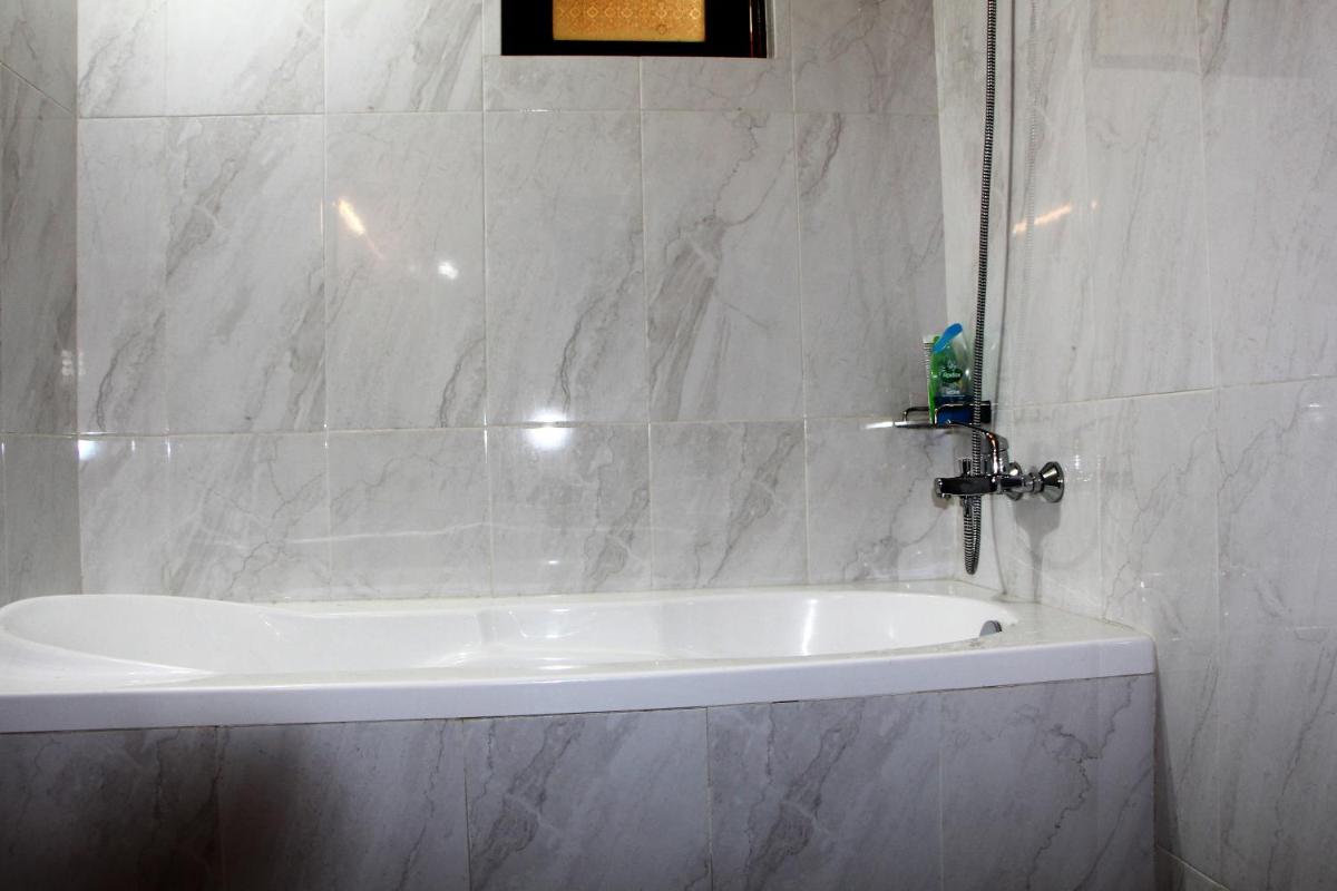 Triple Room with Private Bathroom photo 2