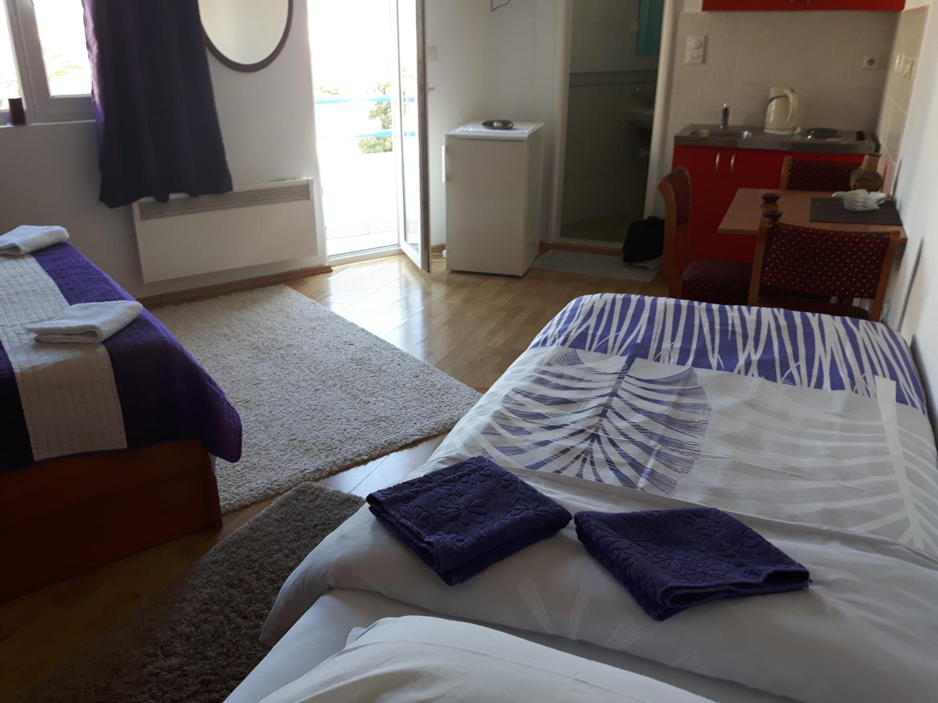 Comfort Studio with Balcony and Sea View - Photo 3