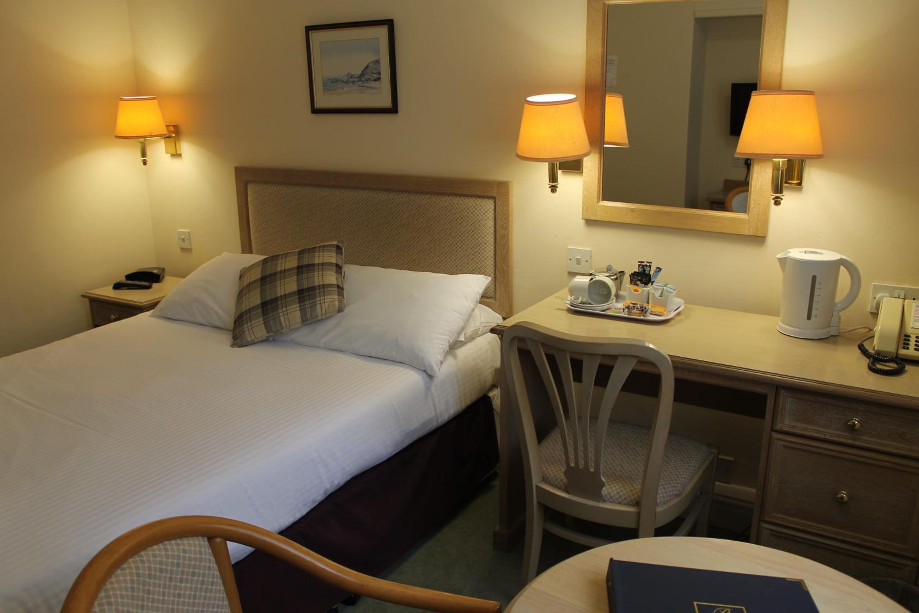 Budget Double Room photo 2