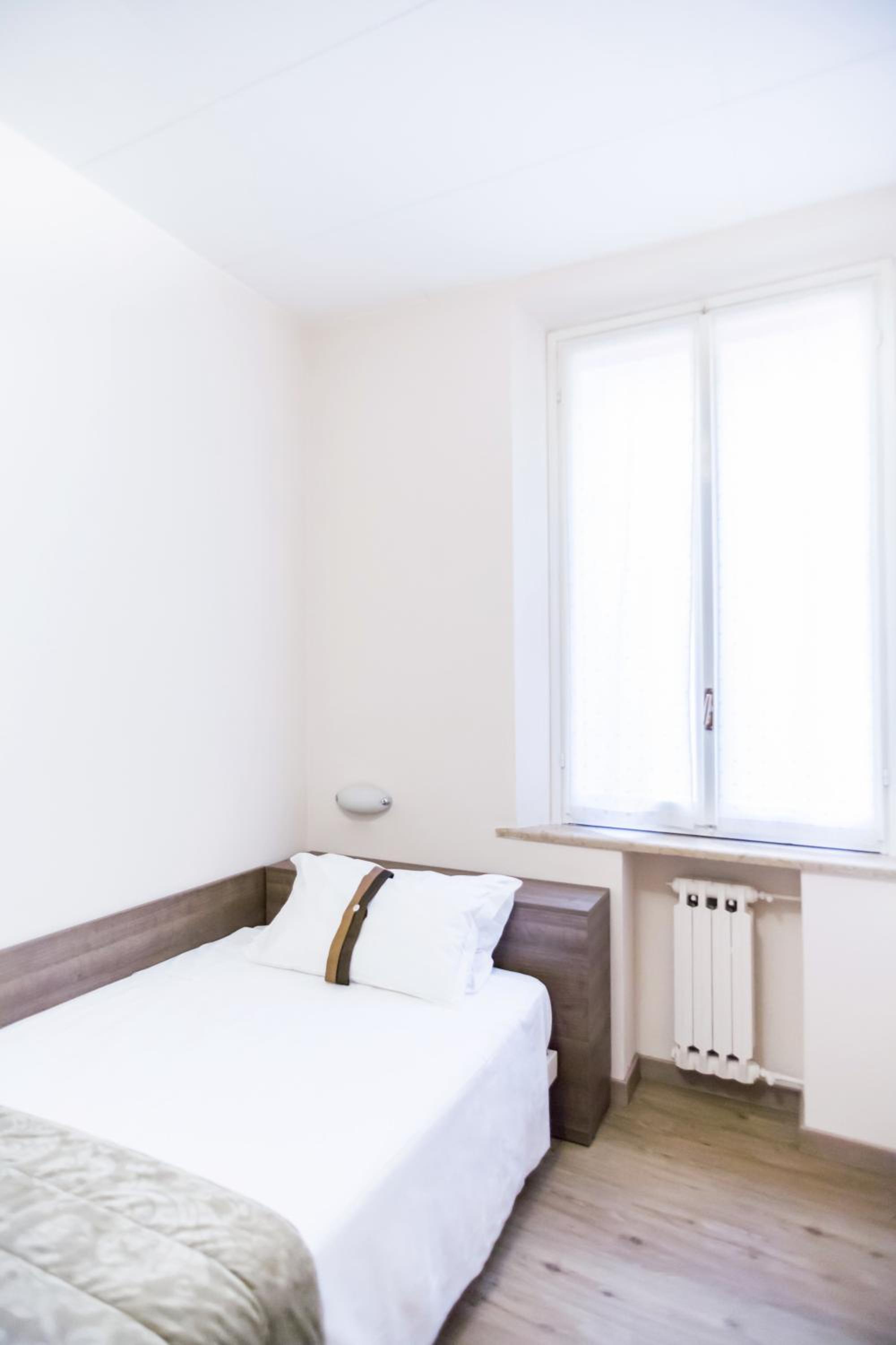 Single Room - Non-Smoking photo 3