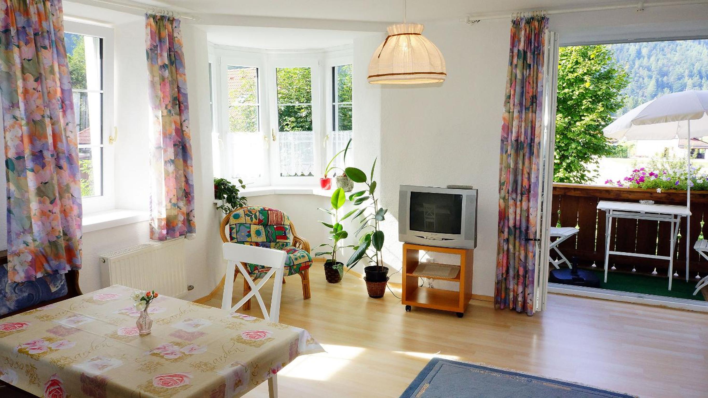 Apartment with Balcony photo 1