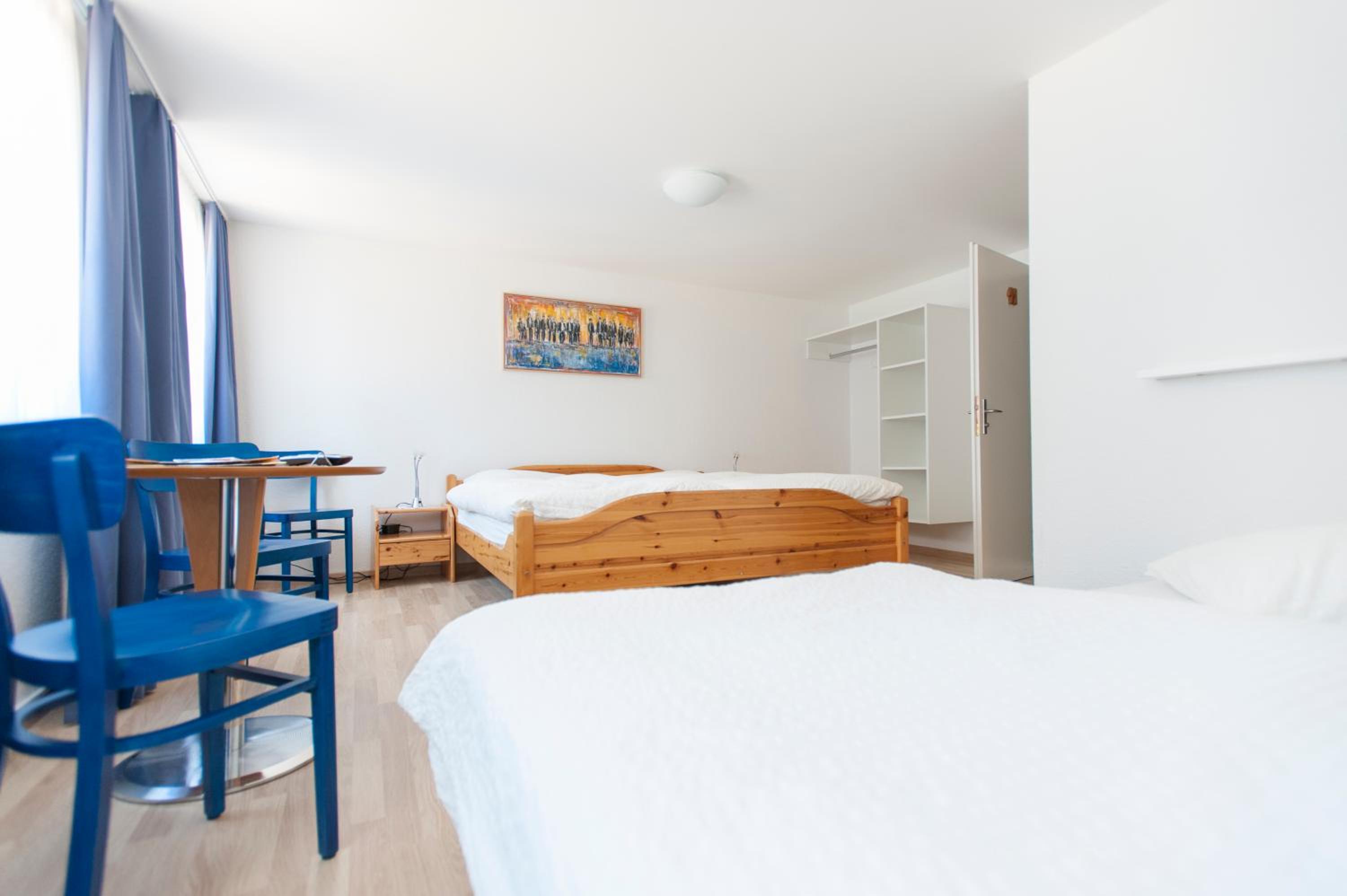Triple Room with Private Bathroom photo 3