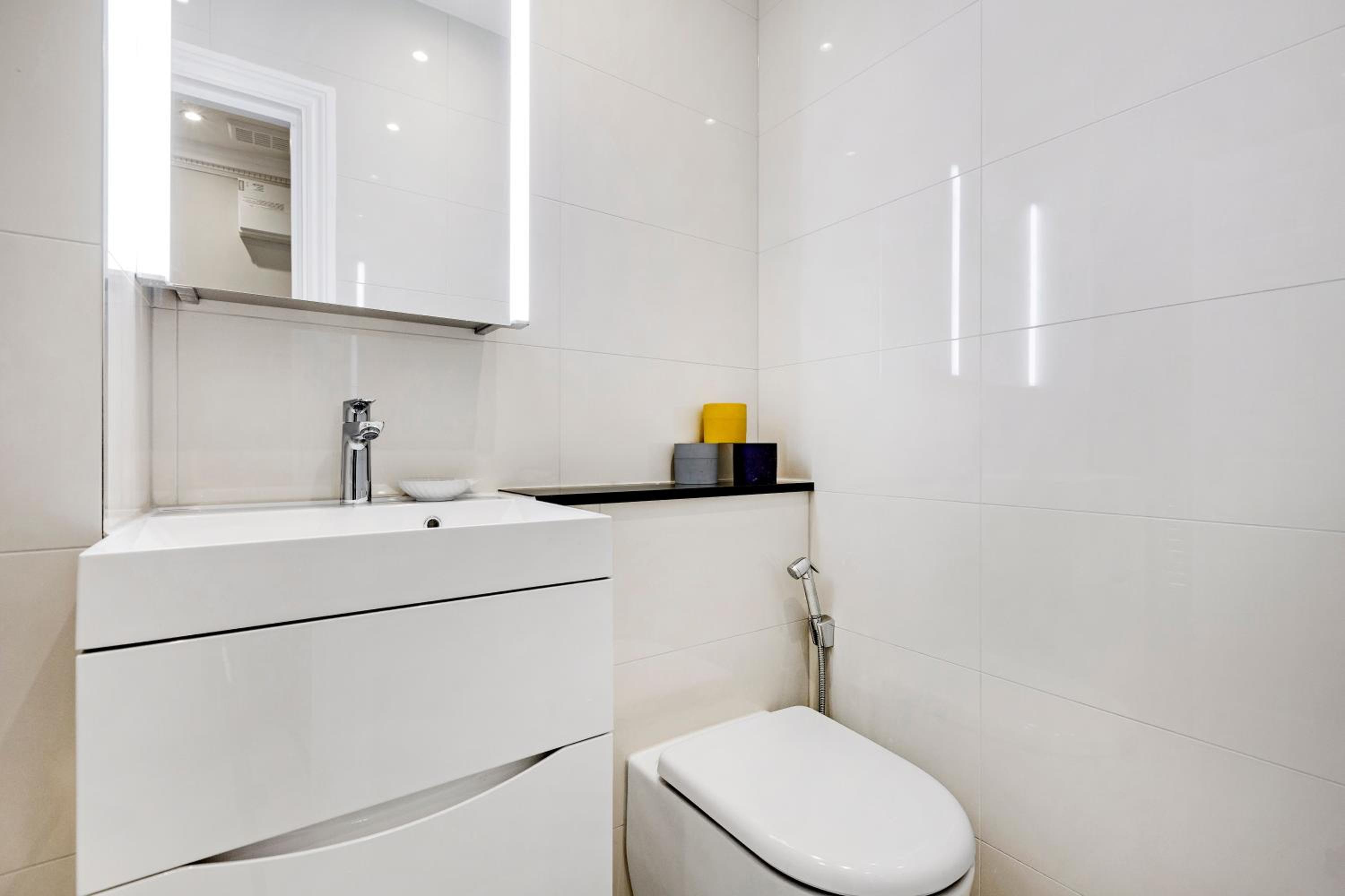 Deluxe One Bedroom with Terrace photo 2