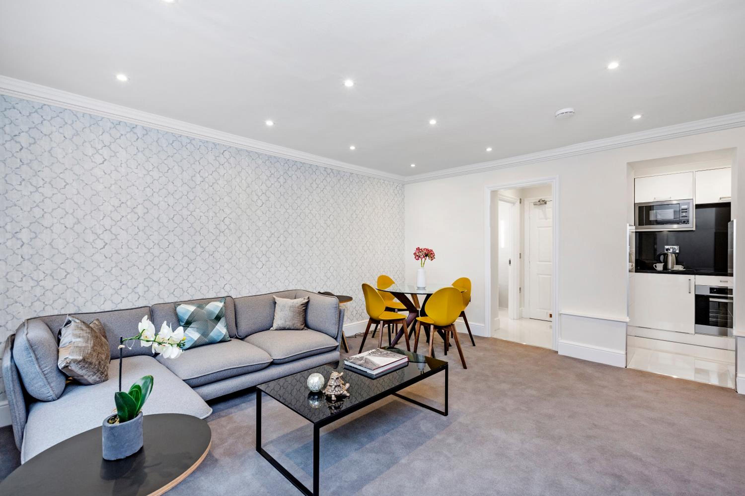 Deluxe One Bedroom with Terrace