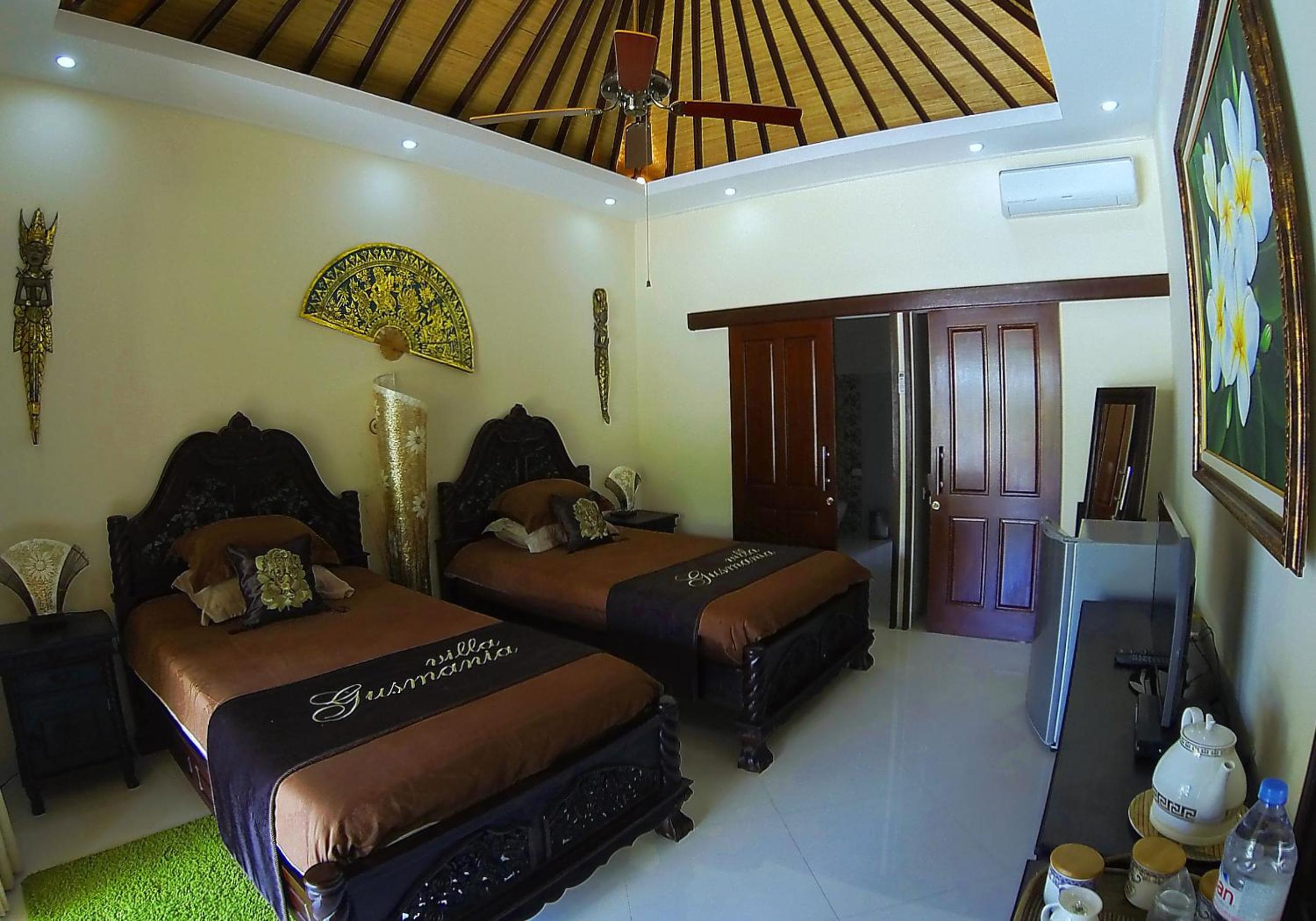 Twin Room with Pool View - Photo 1