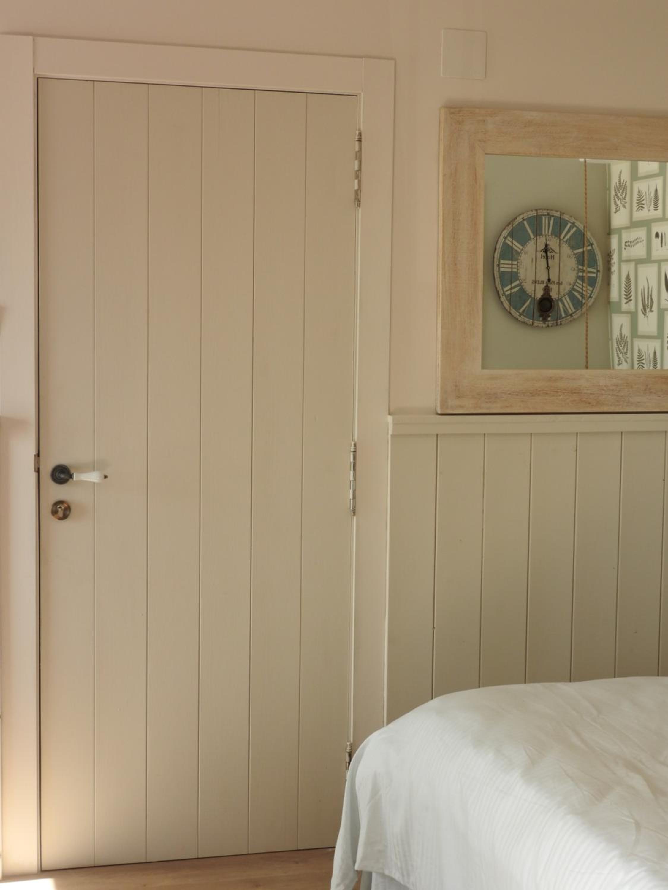 Deluxe Double Room with Balcony and Sea View - Photo 12