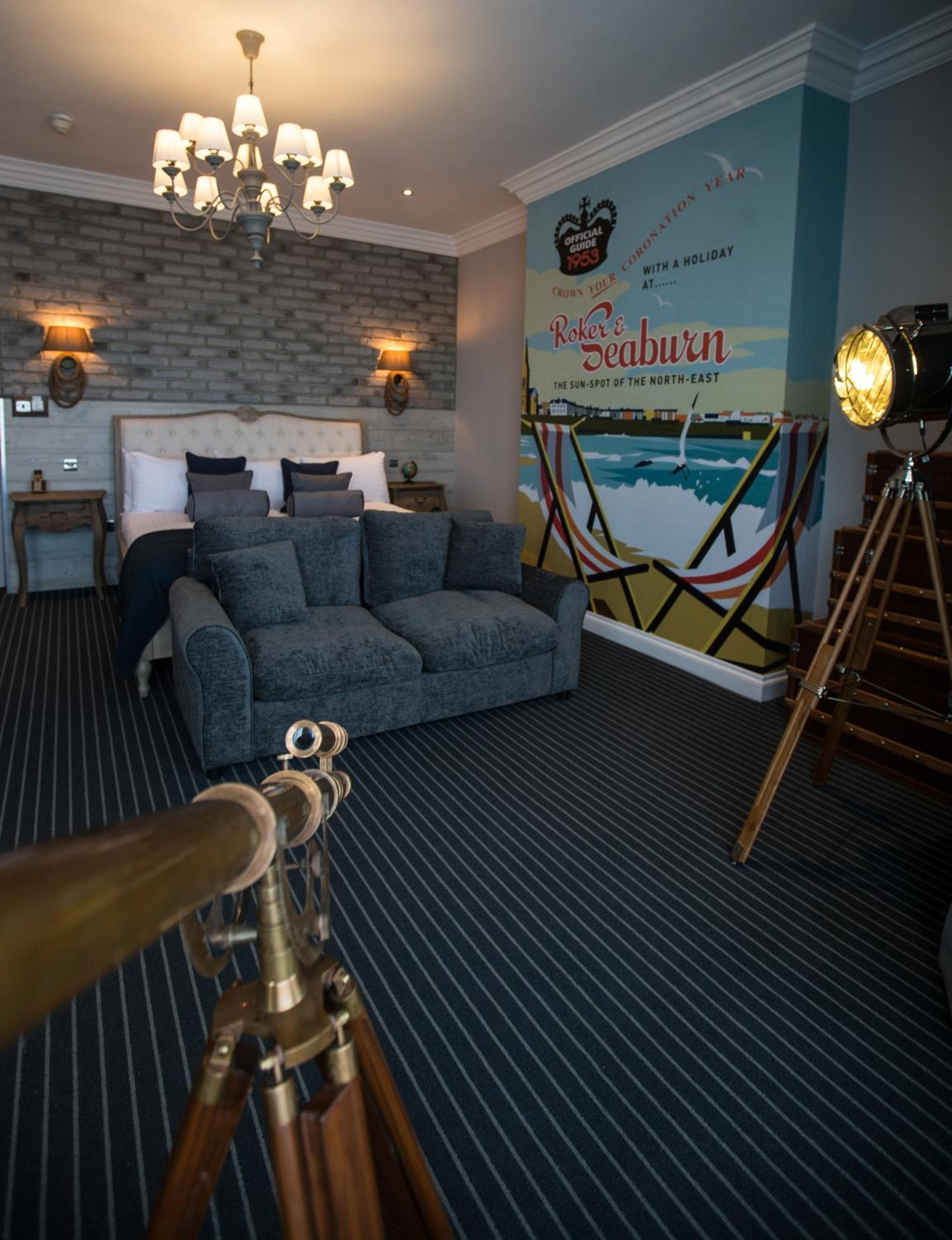 Executive Junior King Suite - Non-Smoking photo 2