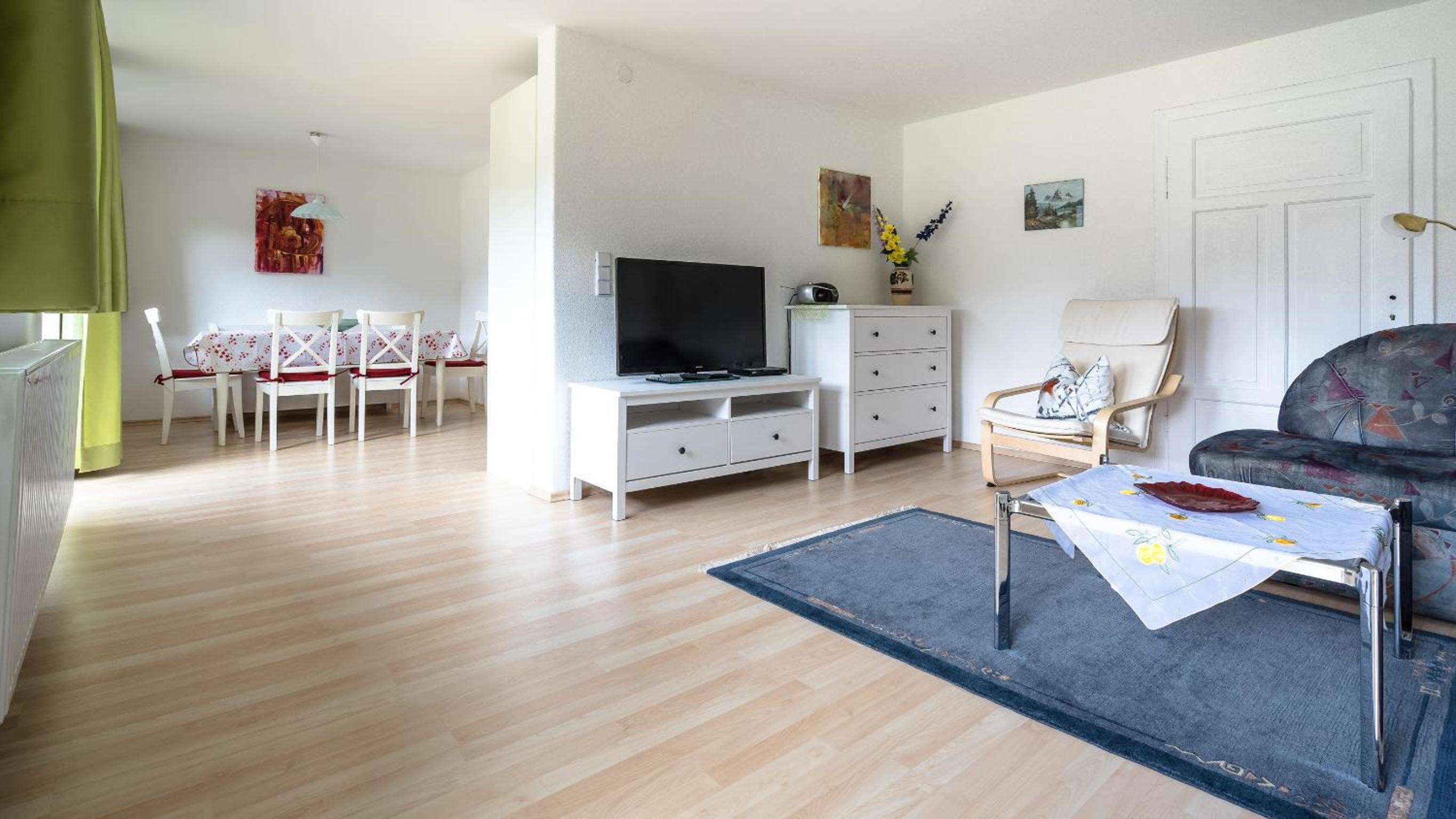 Two-Bedroom Apartment with Balcony photo 1