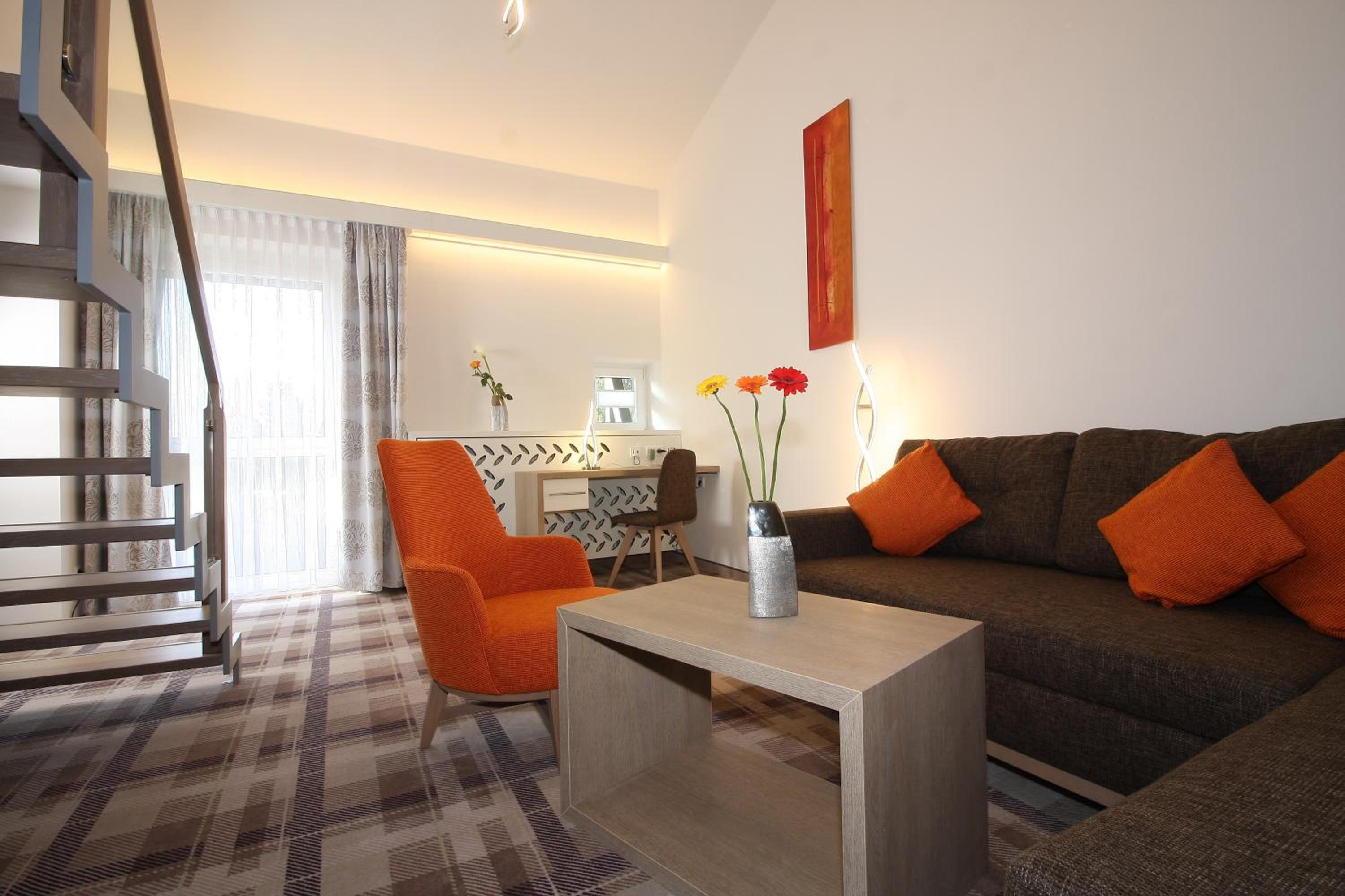 Deluxe Suite - Photo 7