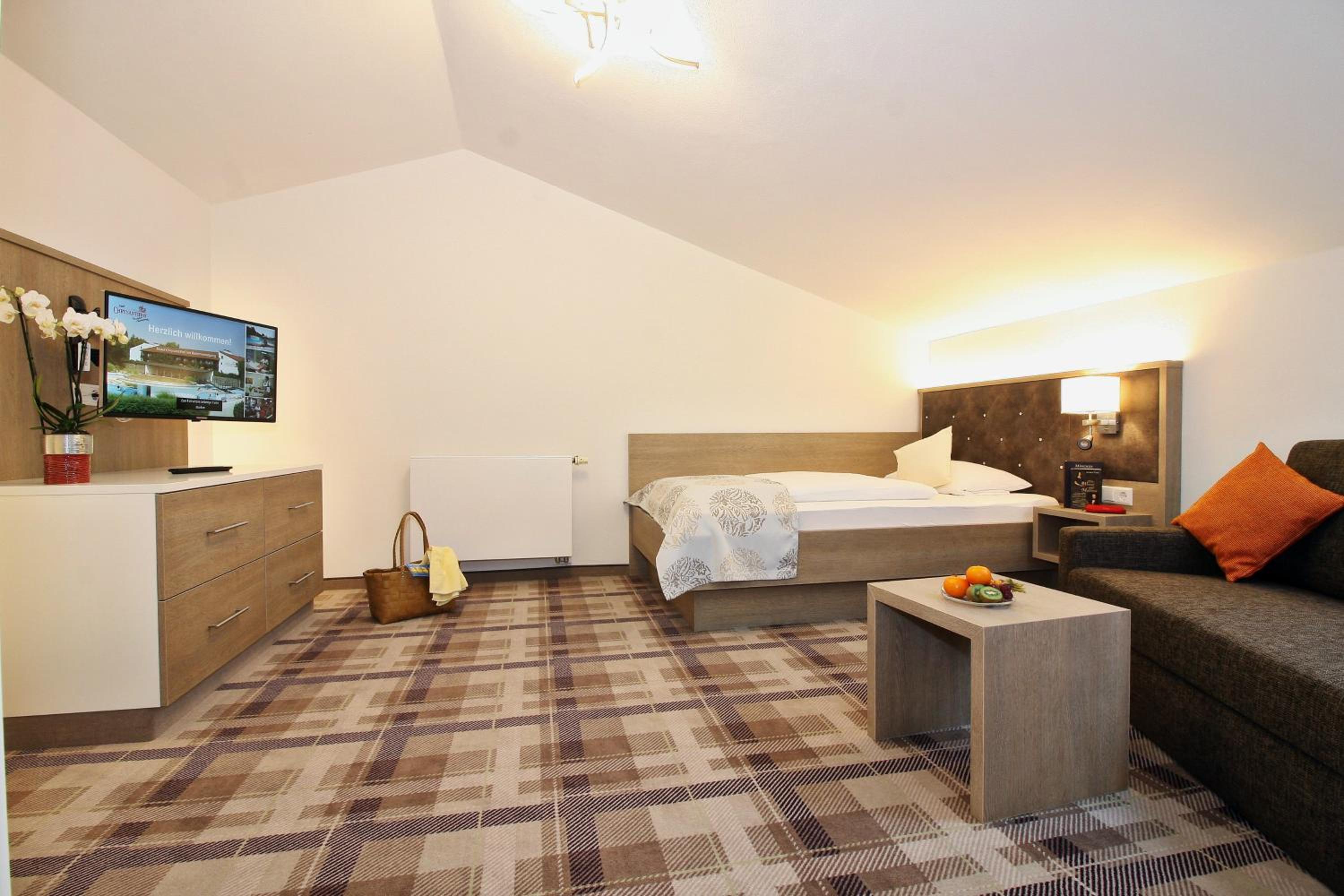 Deluxe Suite - Photo 3