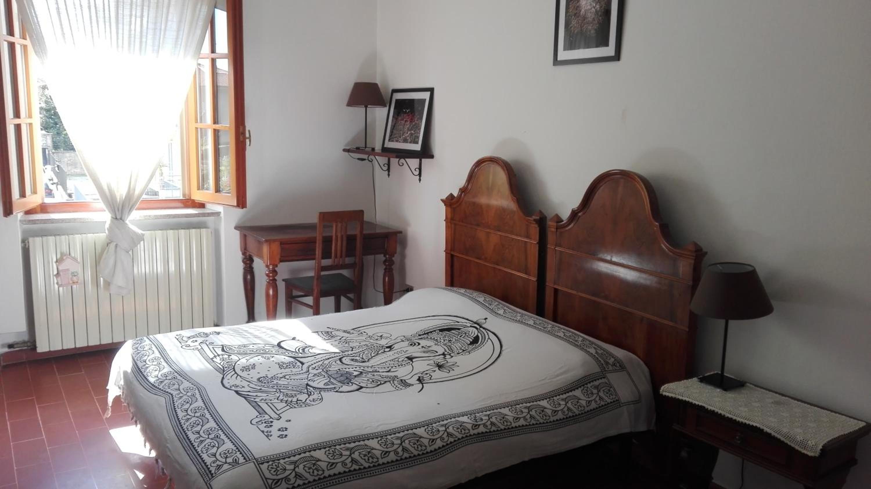 Double Room With Shared Bathroom photo 1