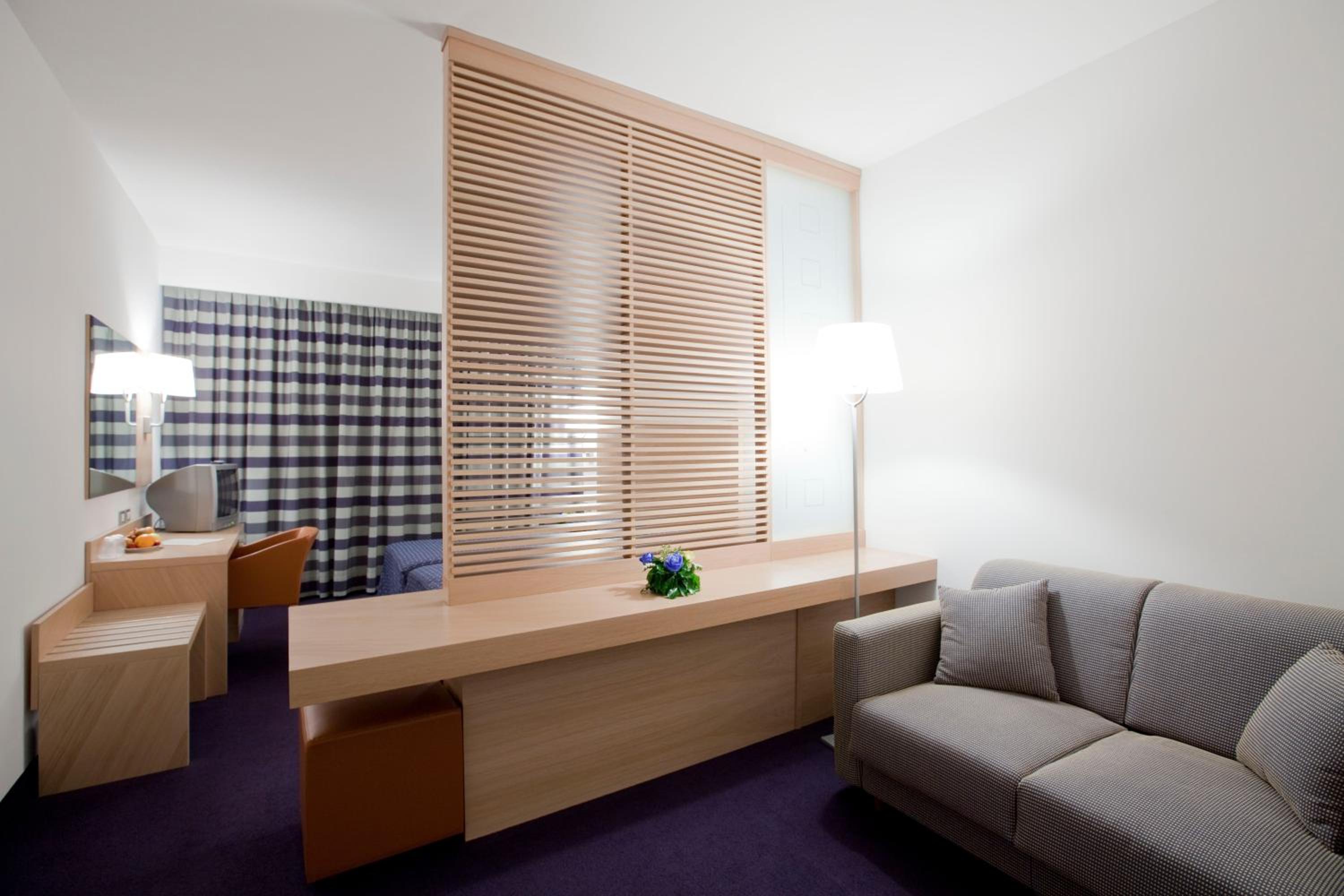 Standard Twin Room photo 3