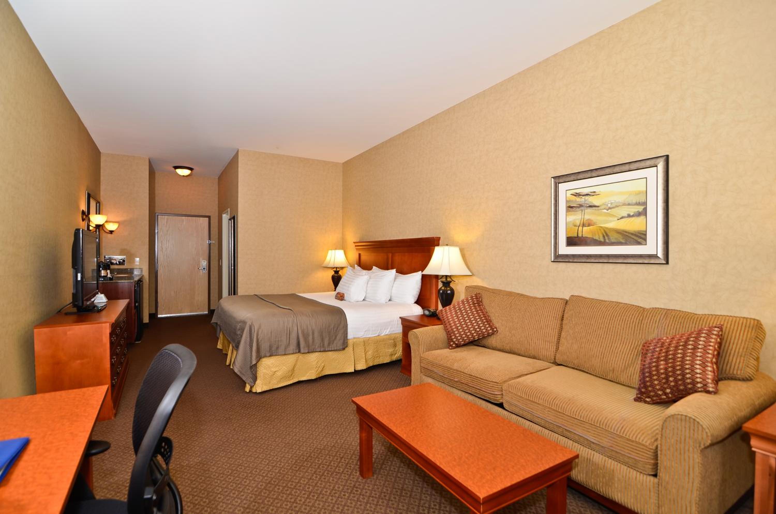 King Room with Sofa Bed - Non-Smoking - Photo 2