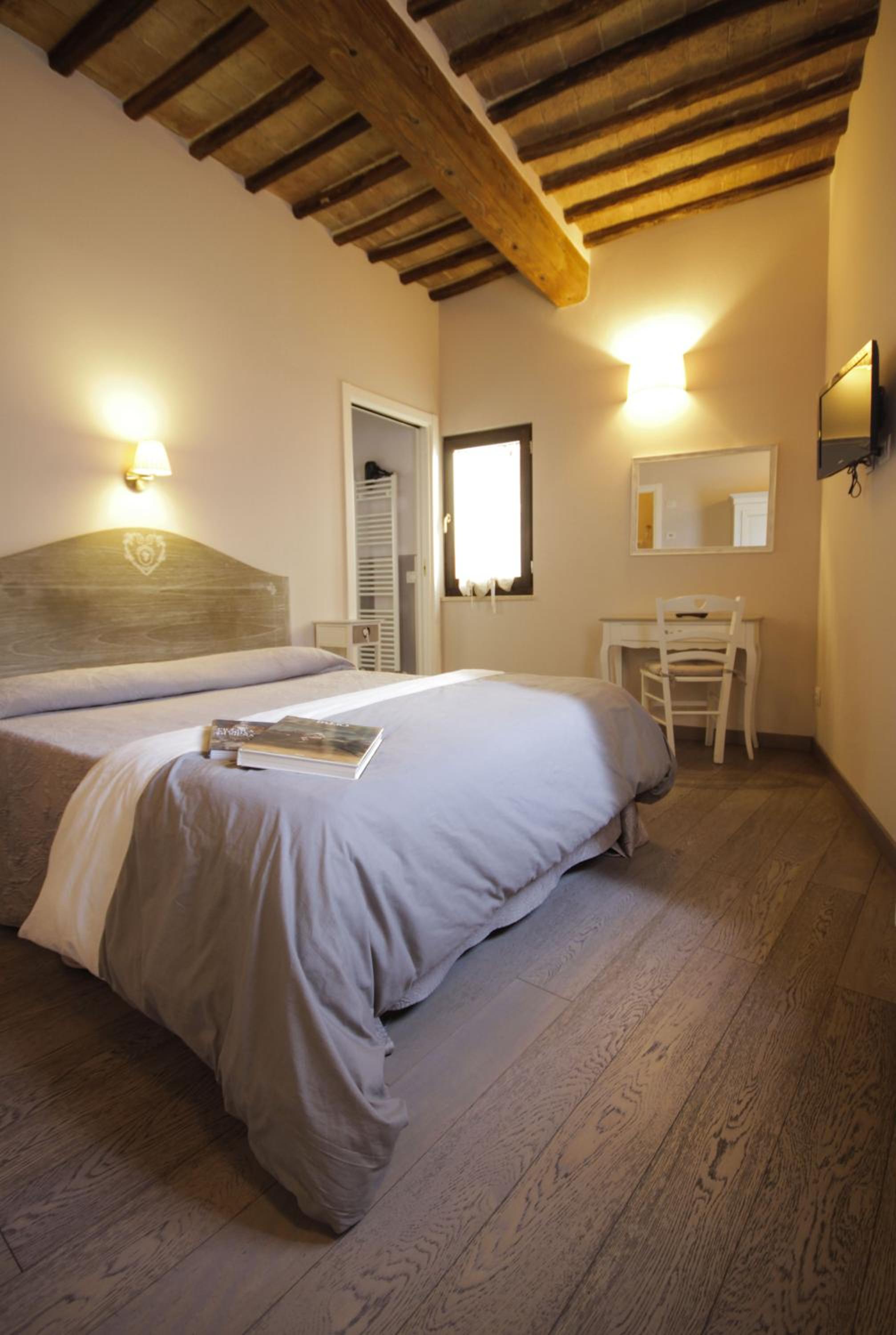 Double Room - Photo 1