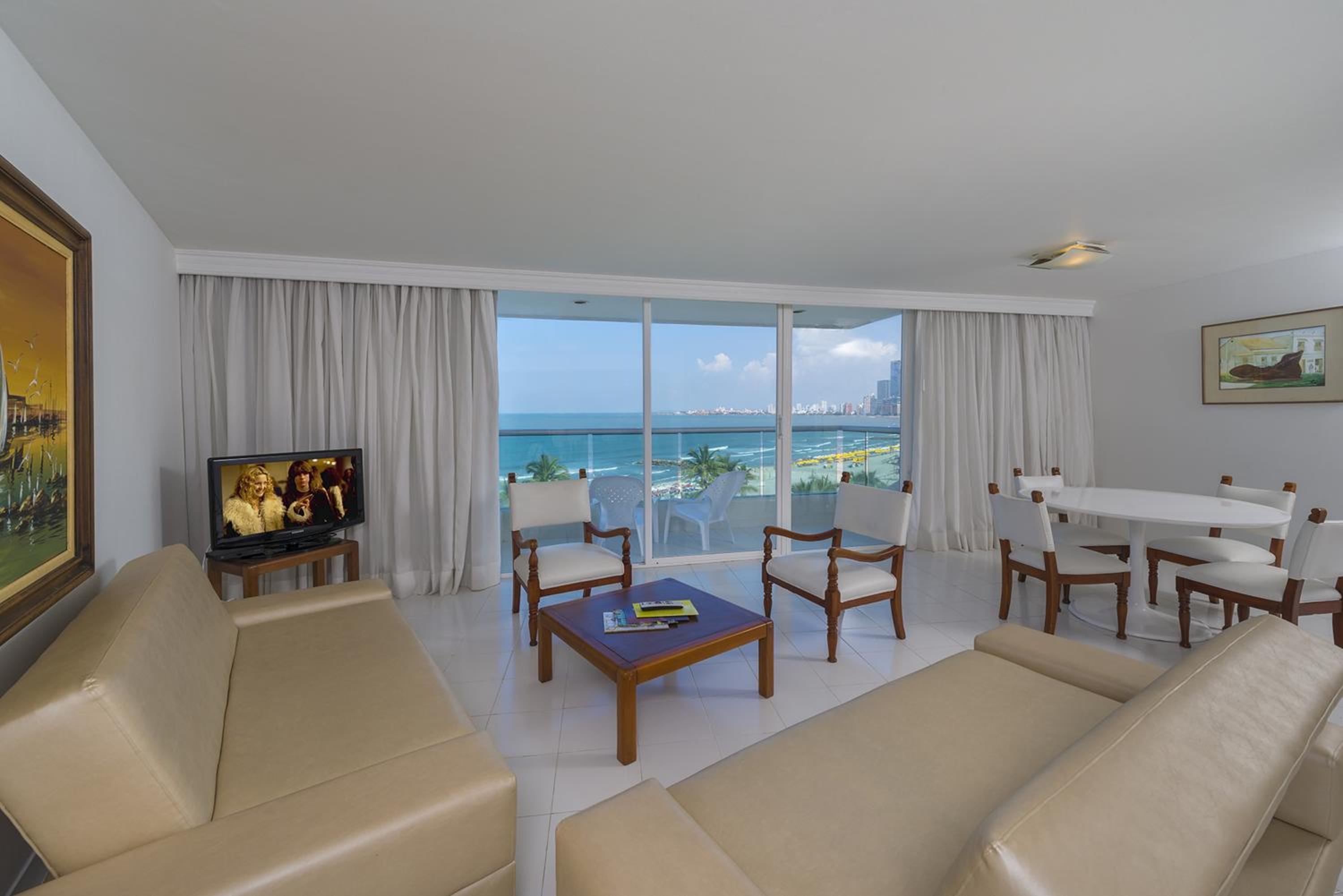 Standard Suite with Sea View - Photo 9