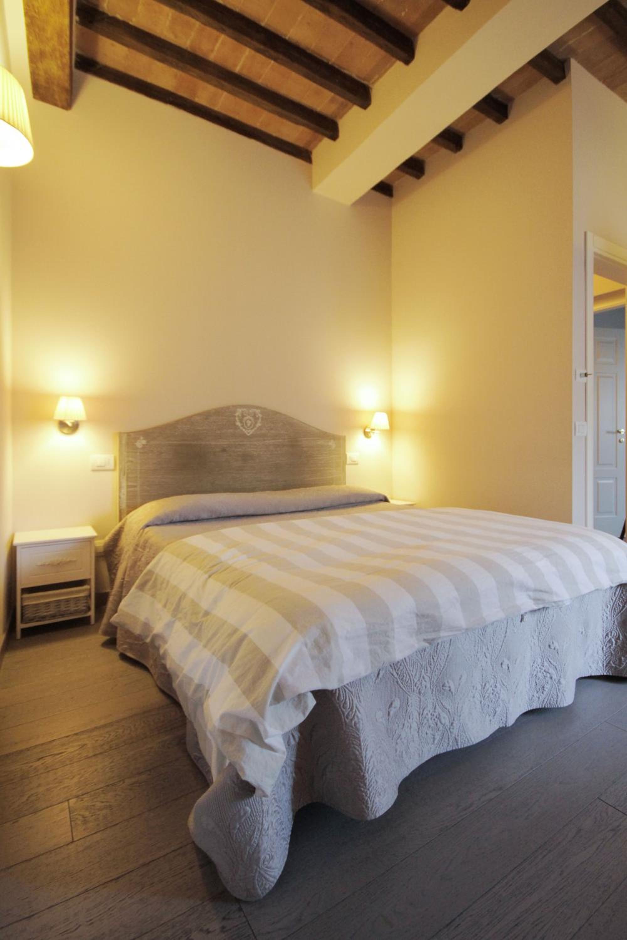 Double Room - Photo 4