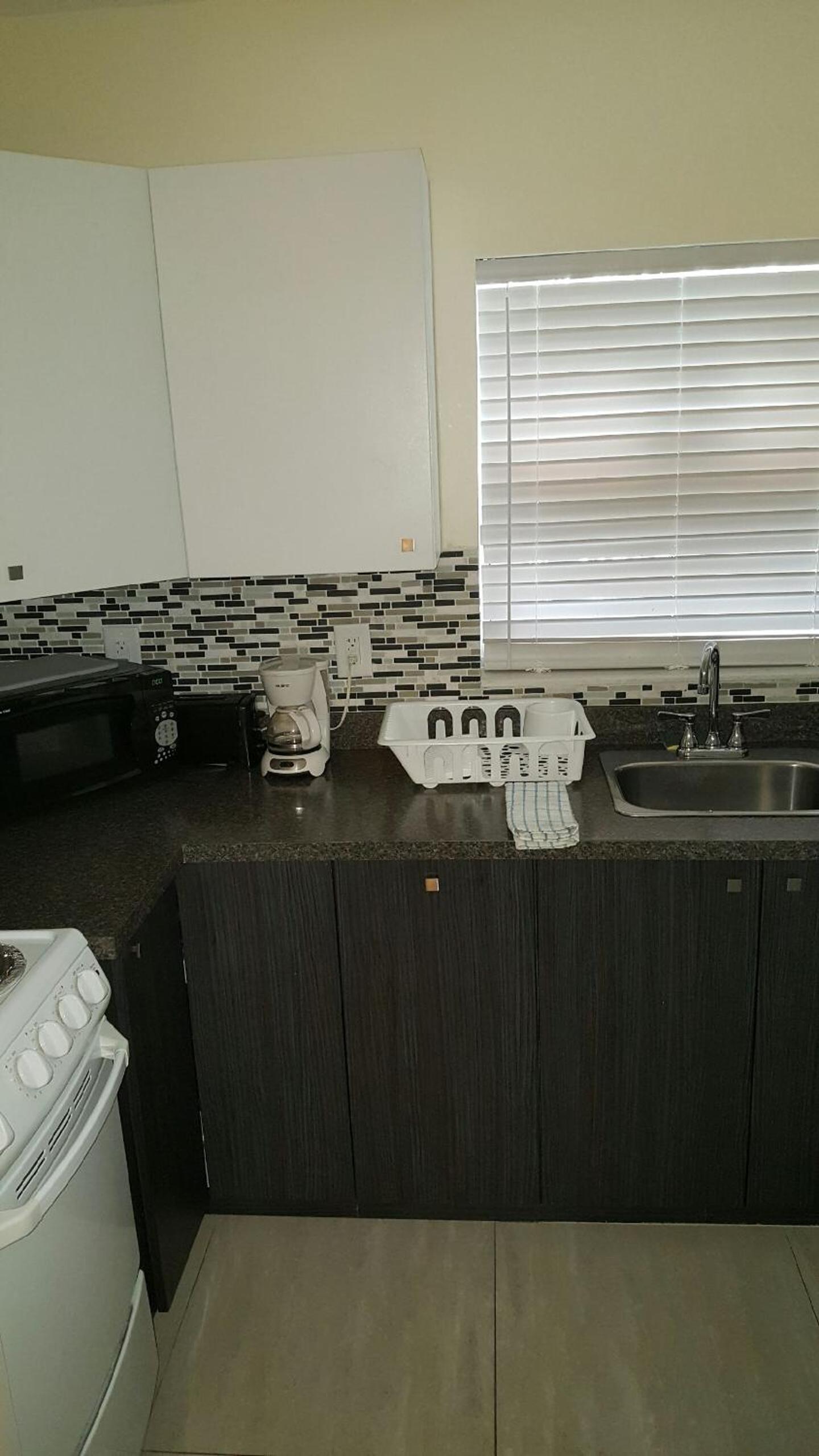 Queen Studio with Kitchen photo 3