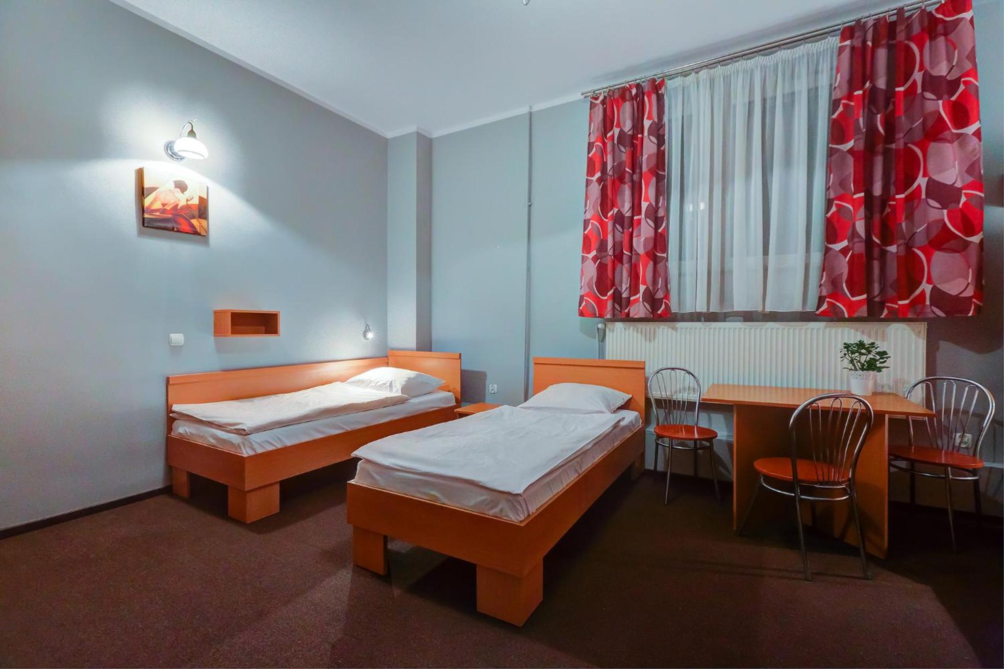 Standard Quadruple Room with Private Bathroom  - Photo 3