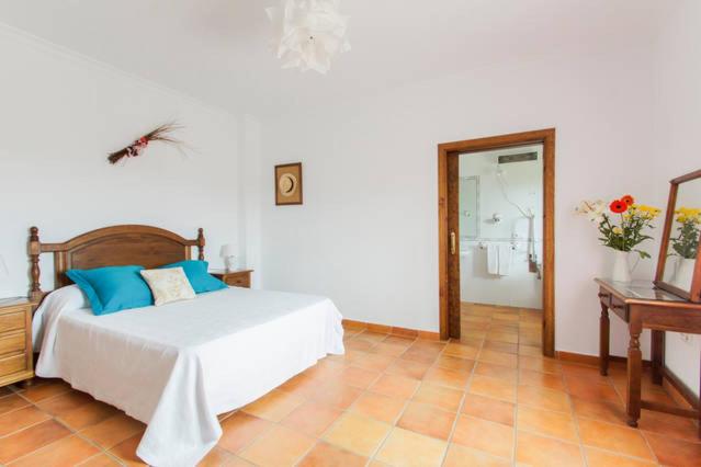 Double Room - Disability Access photo 2