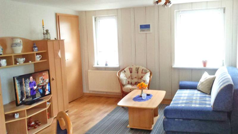One-Bedroom House photo 1