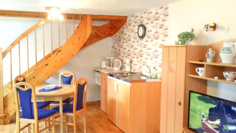 One-Bedroom House photo 2
