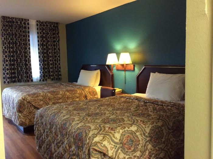 Double Room with Two Double Beds - Photo 1
