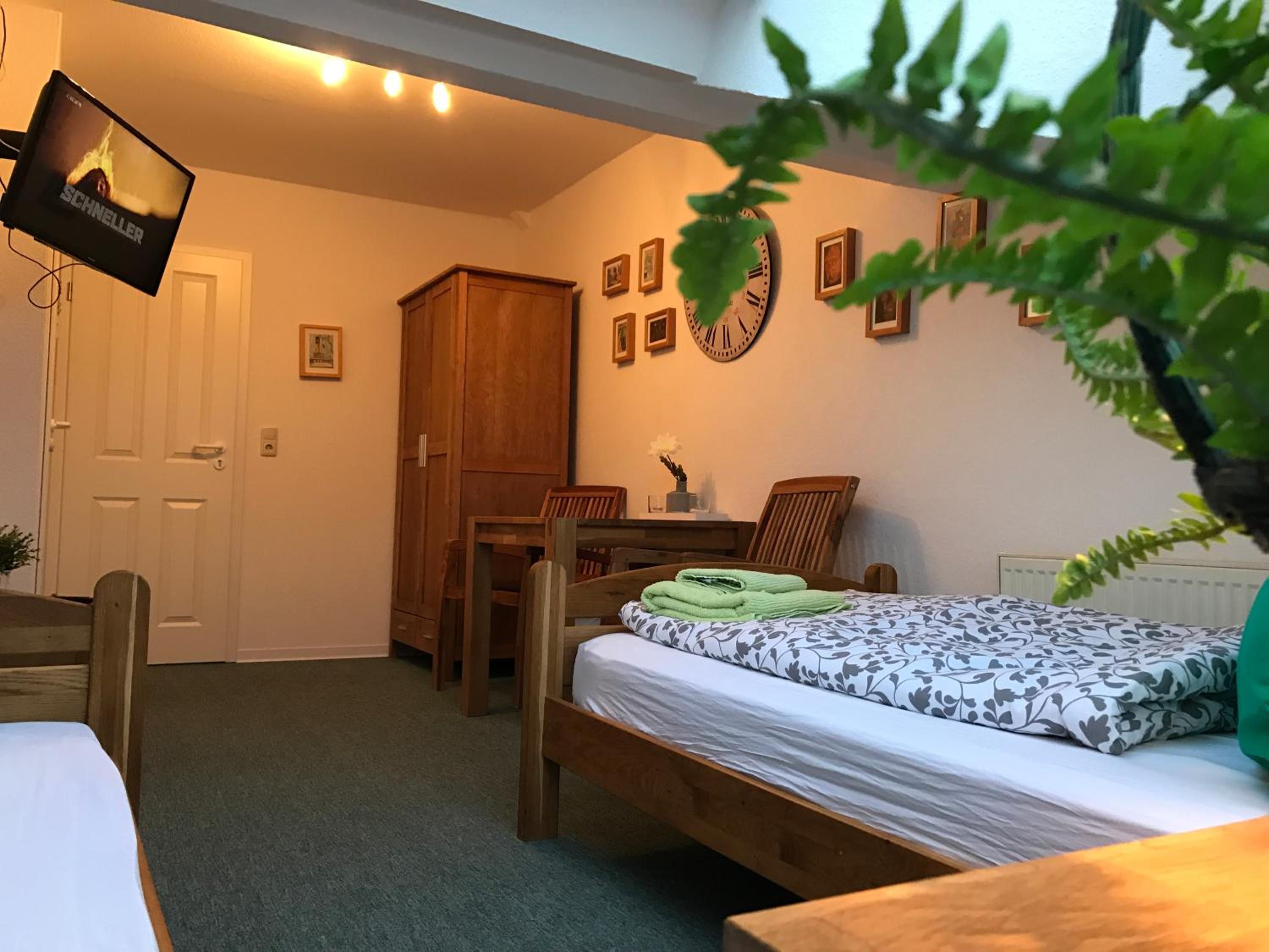 Double Room - Photo 2