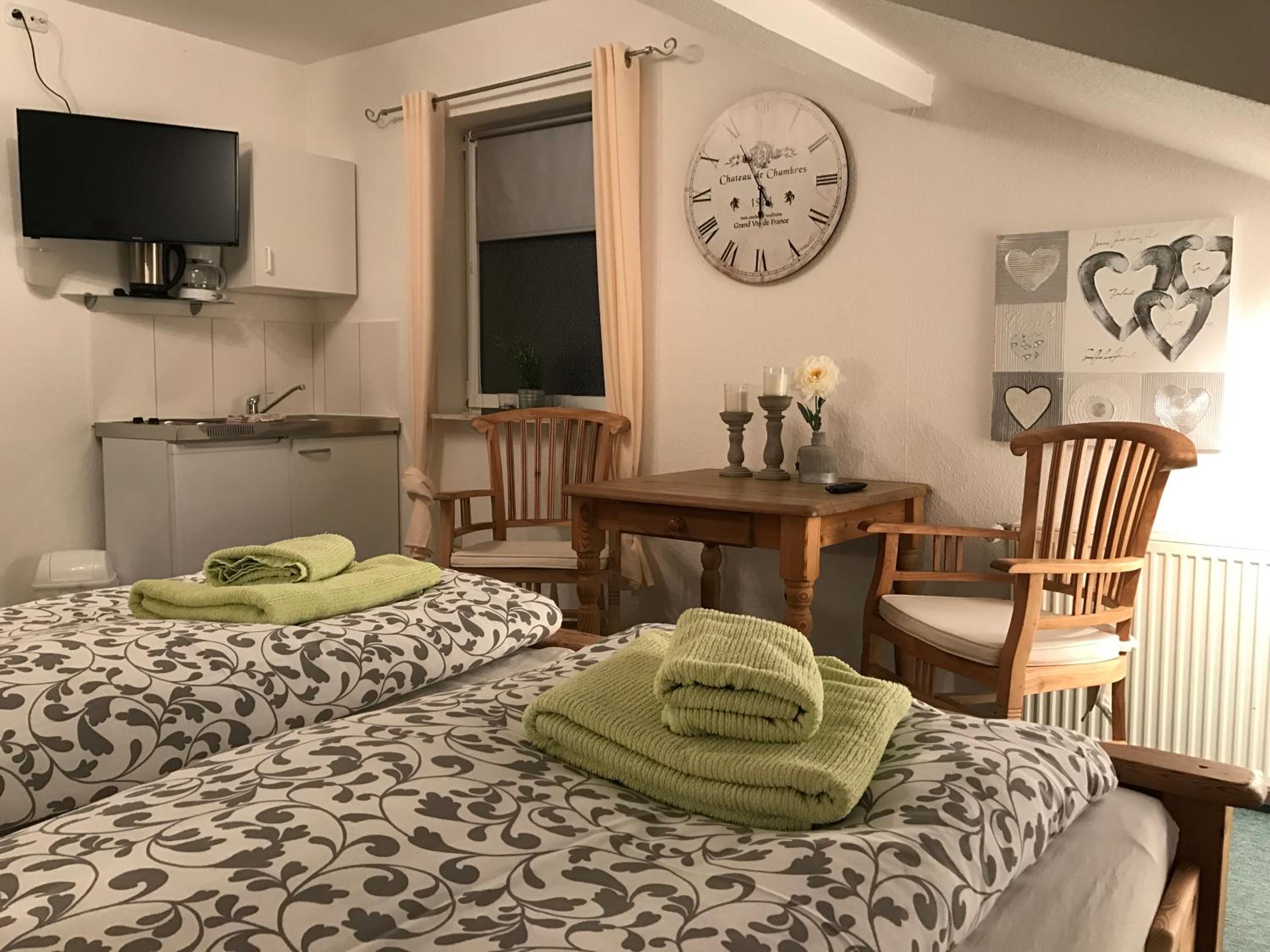 Double Room - Photo 4