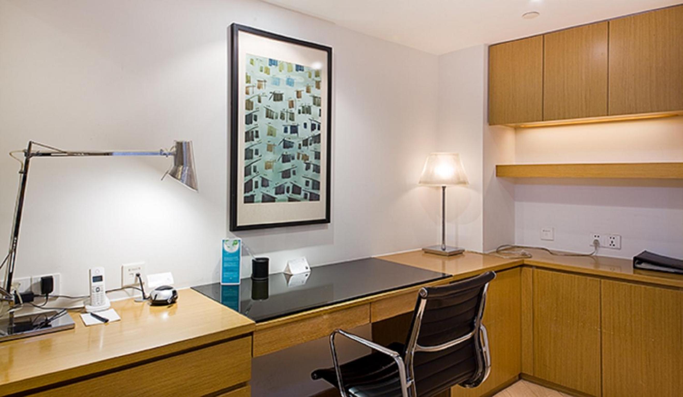 Two-Bedroom Executive - Photo 4