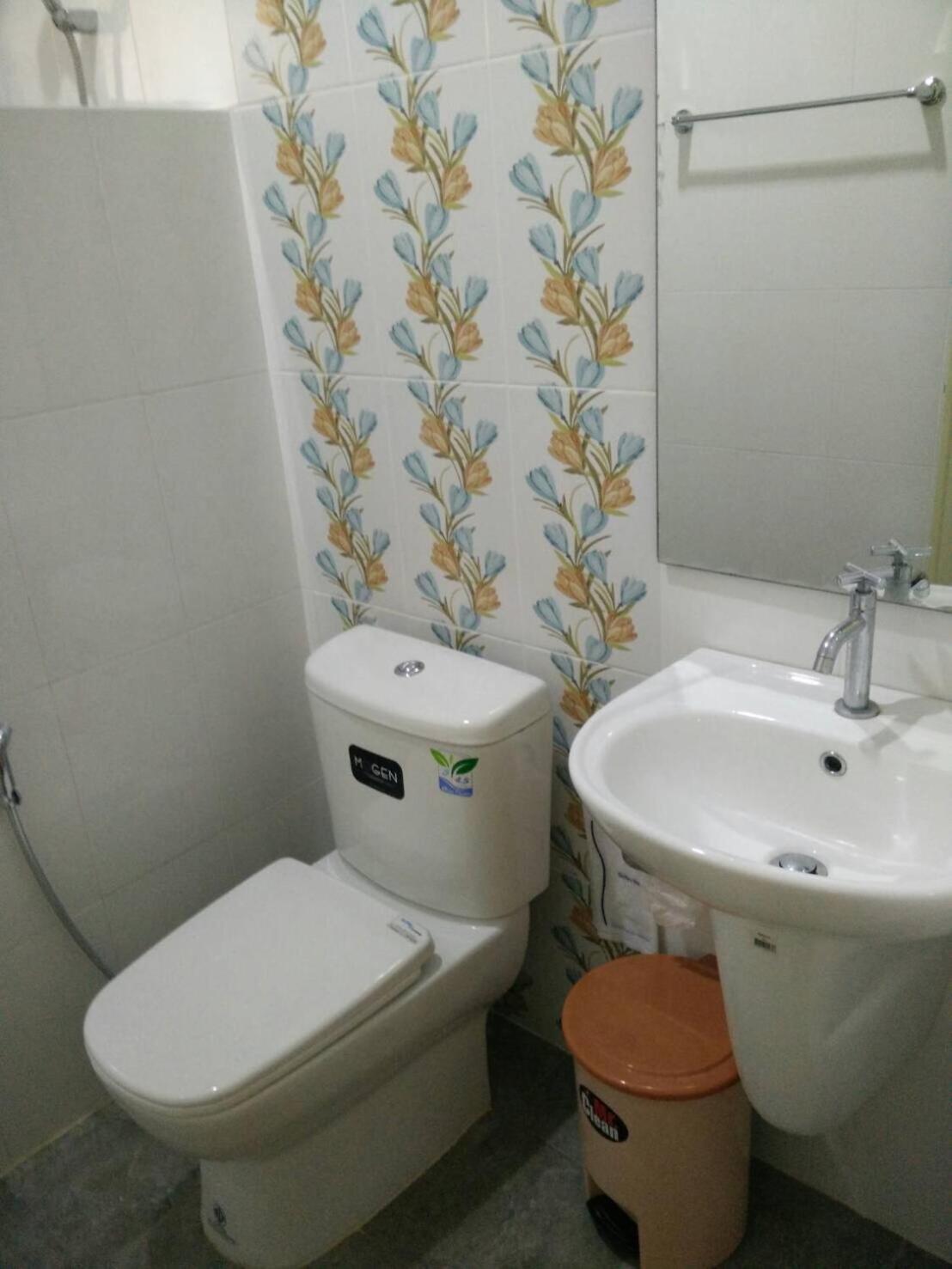 Double or Twin Room with Balcony photo 3