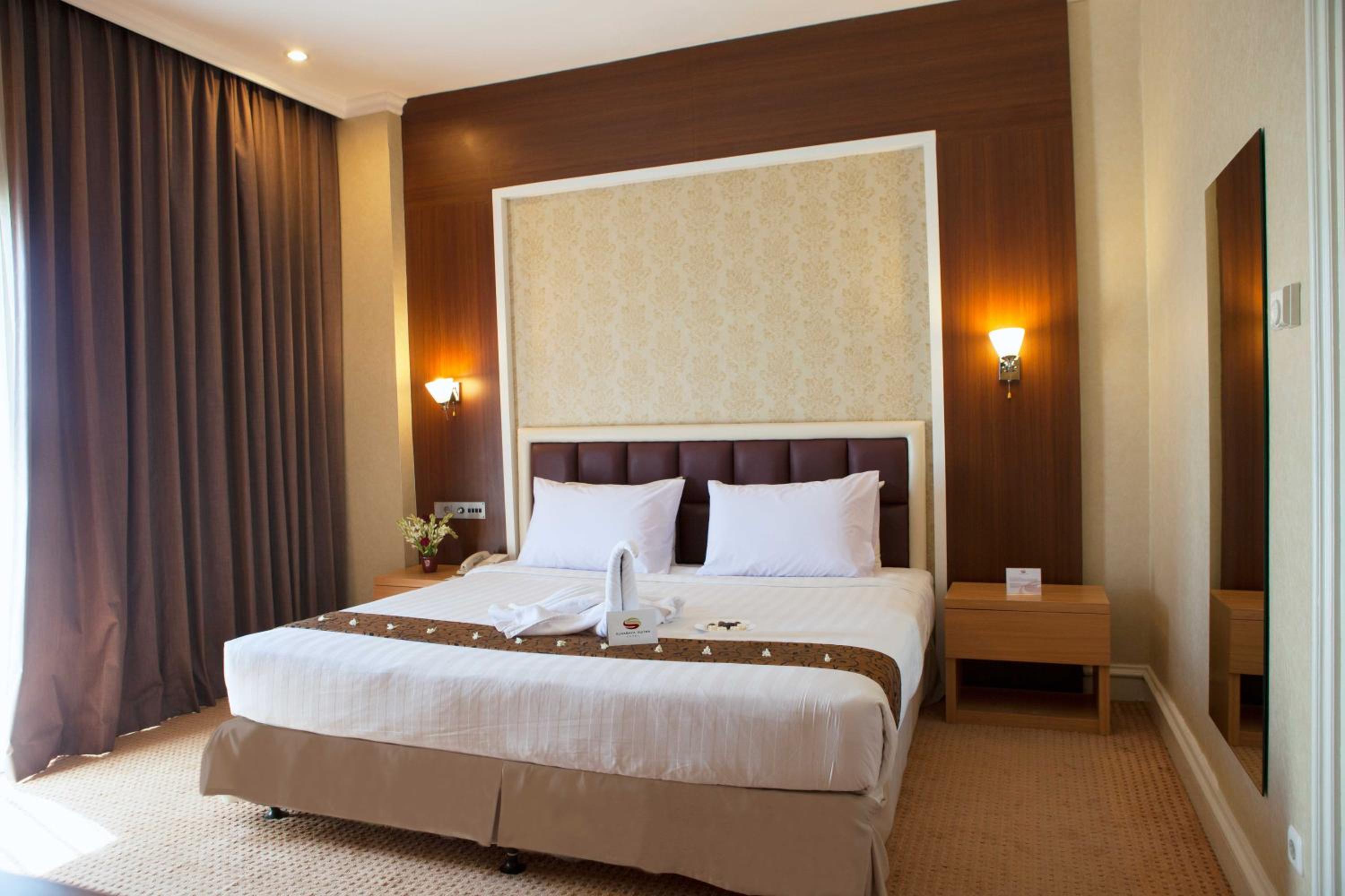 Deluxe Suite - Photo 2