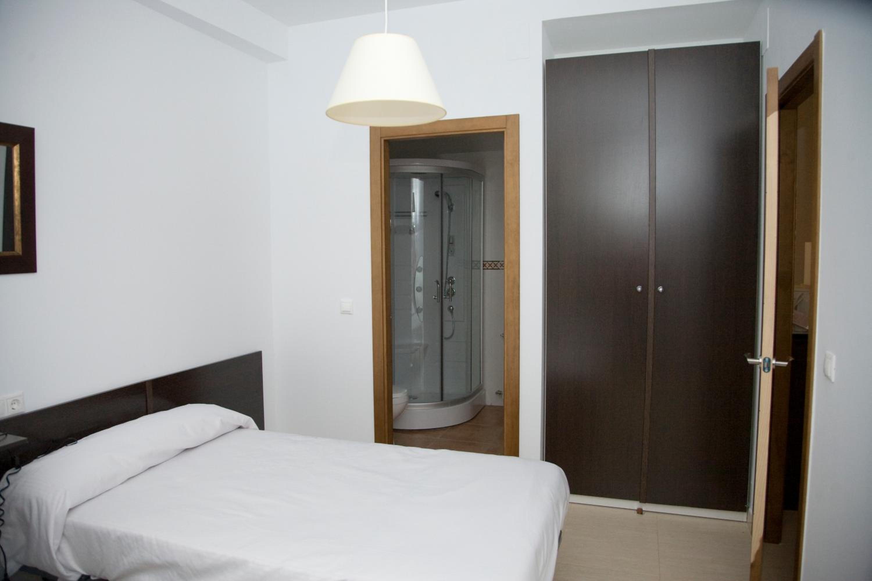 One-Bedroom Apartment - Photo 29