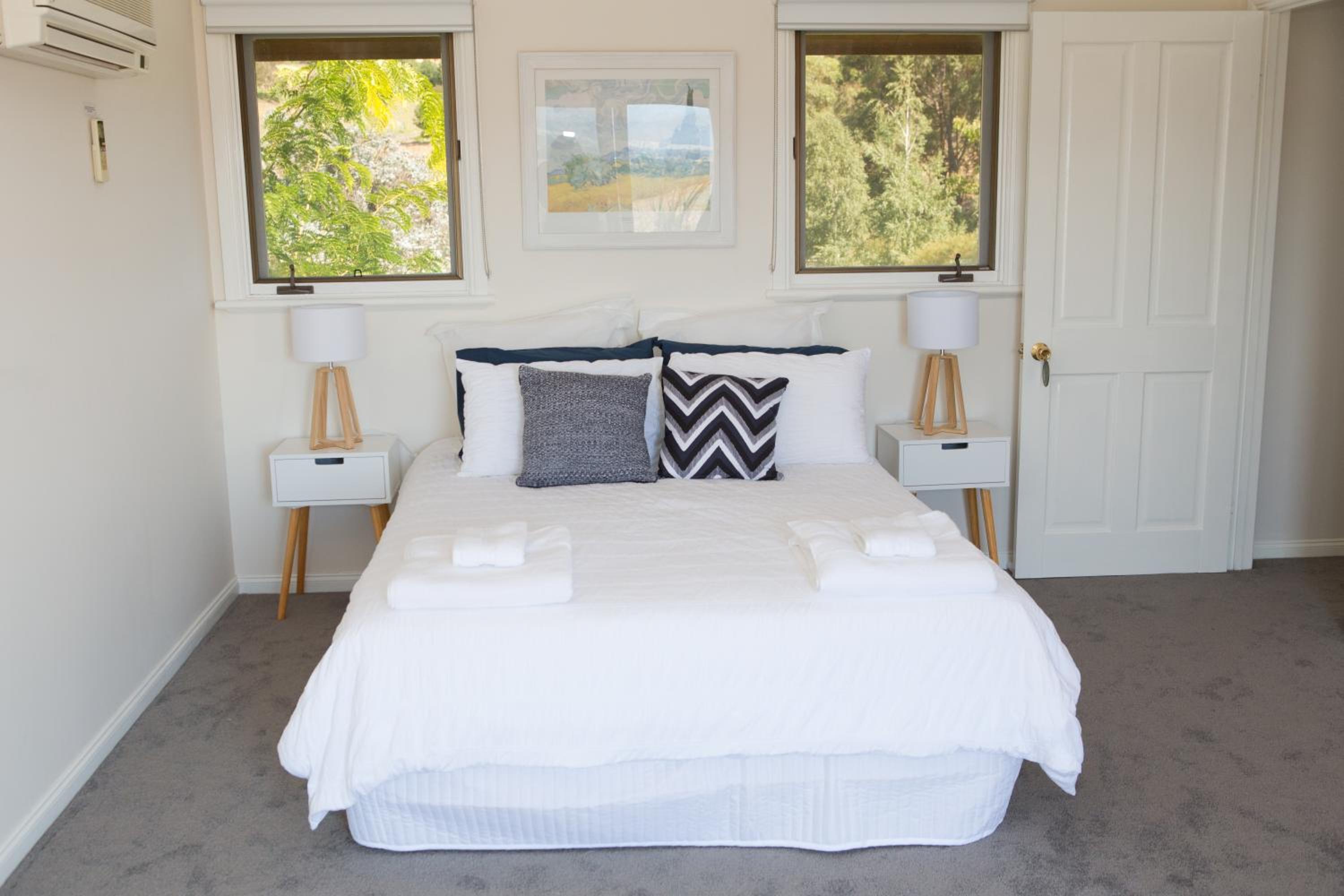 Deluxe Queen Room photo 3