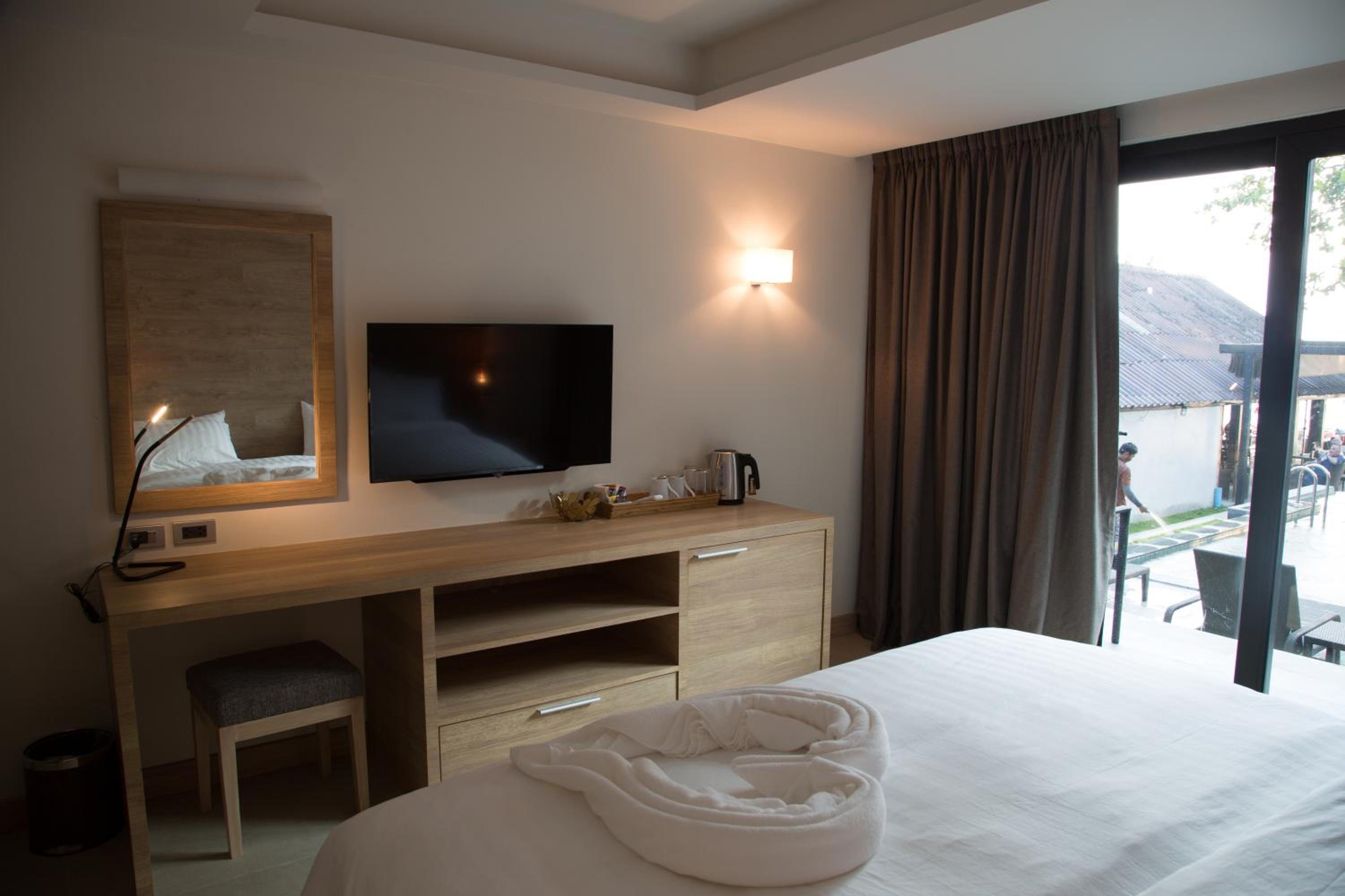 Superior Room with Pool View photo 2