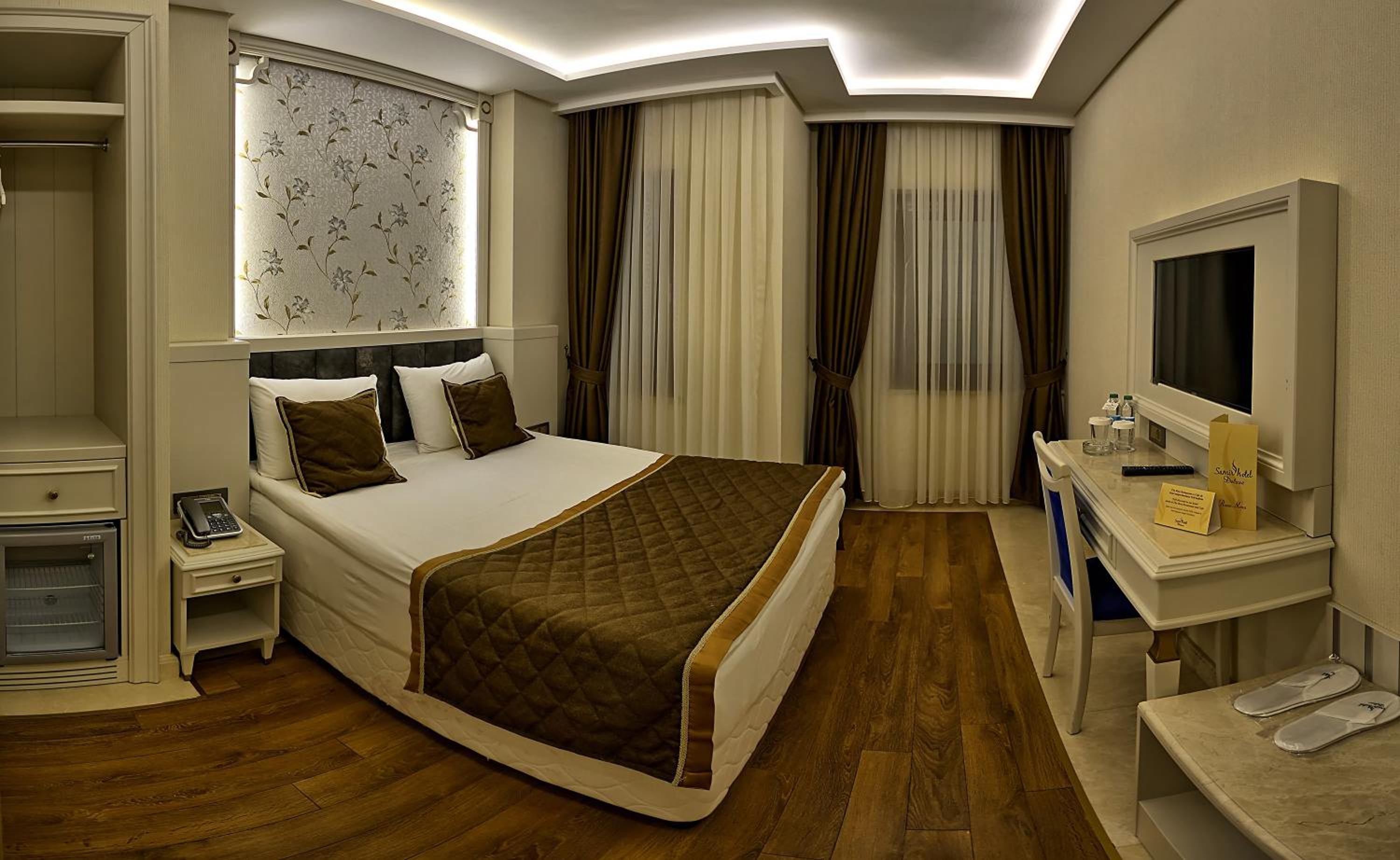 Deluxe Twin Room photo 3