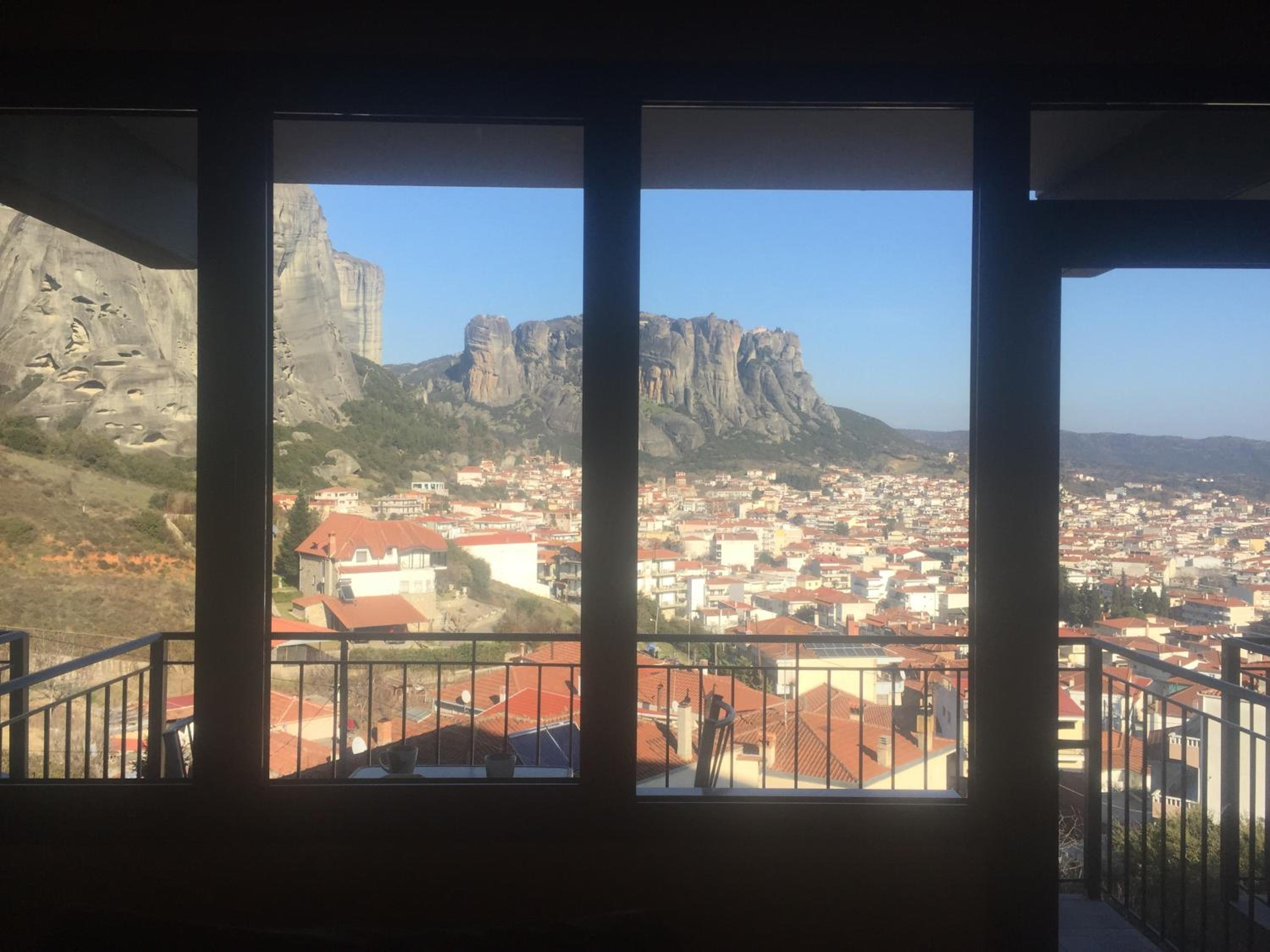 Double Room with Meteora View - Photo 10