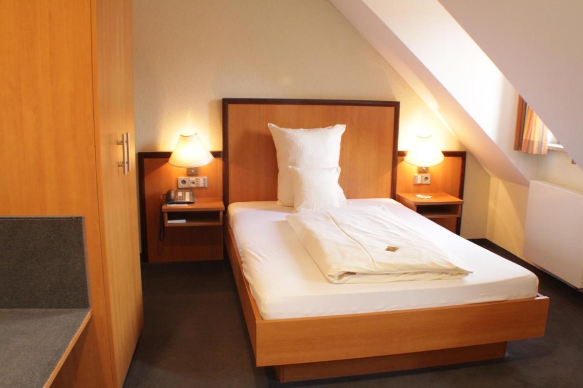 Single Room photo 2