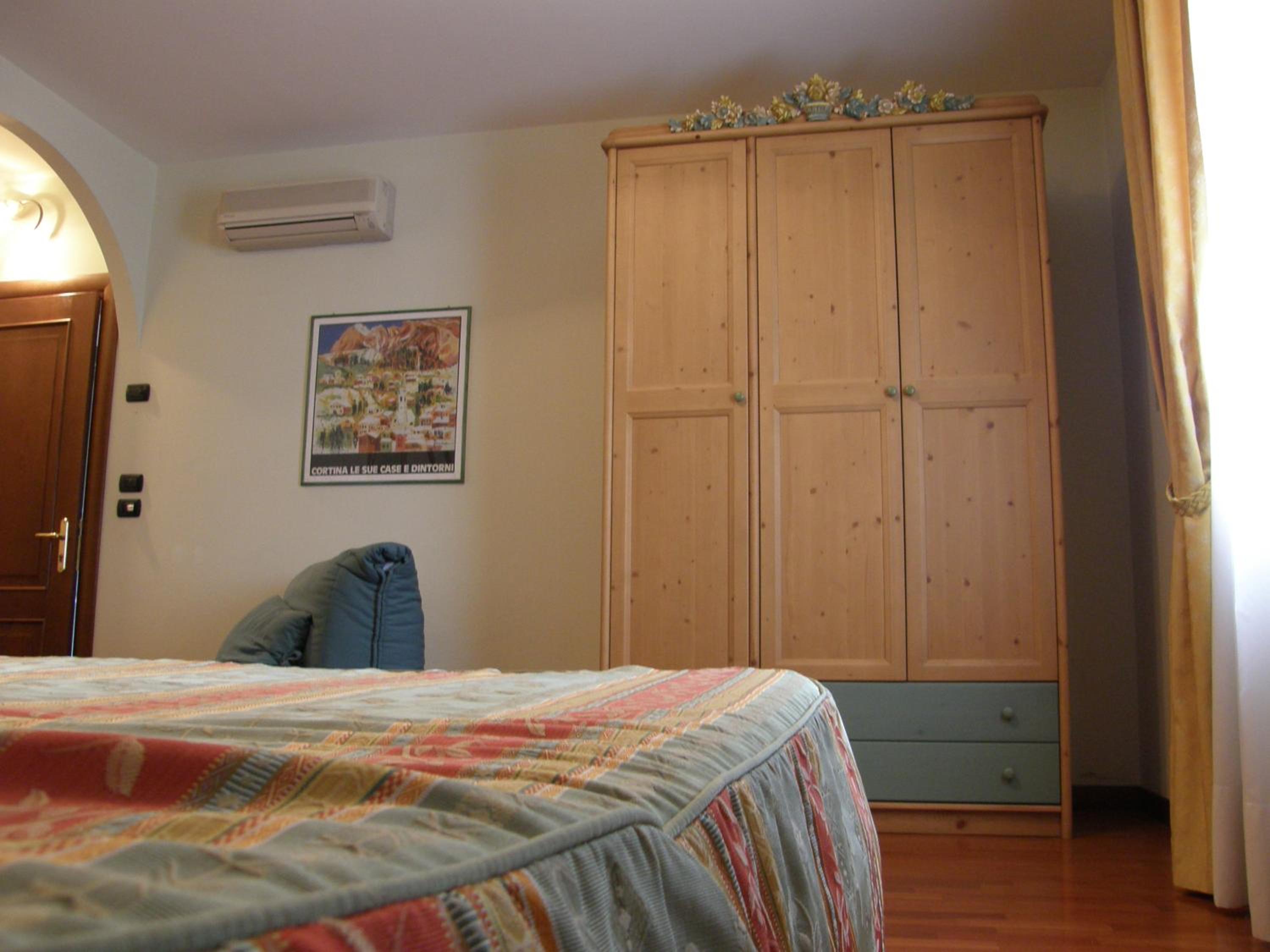 Deluxe Double or Twin Room - Photo 1