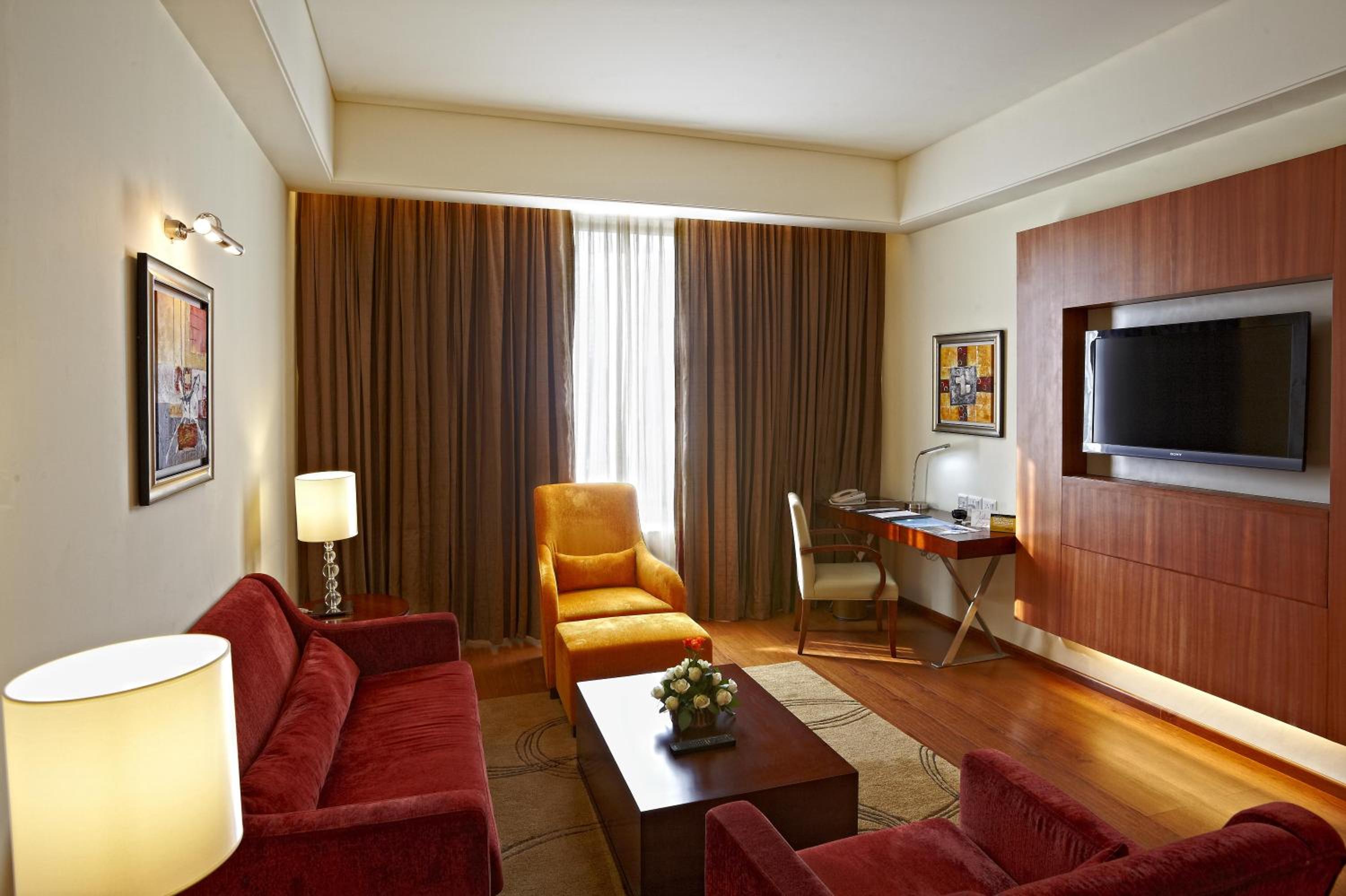 Metropolis Executive Suite