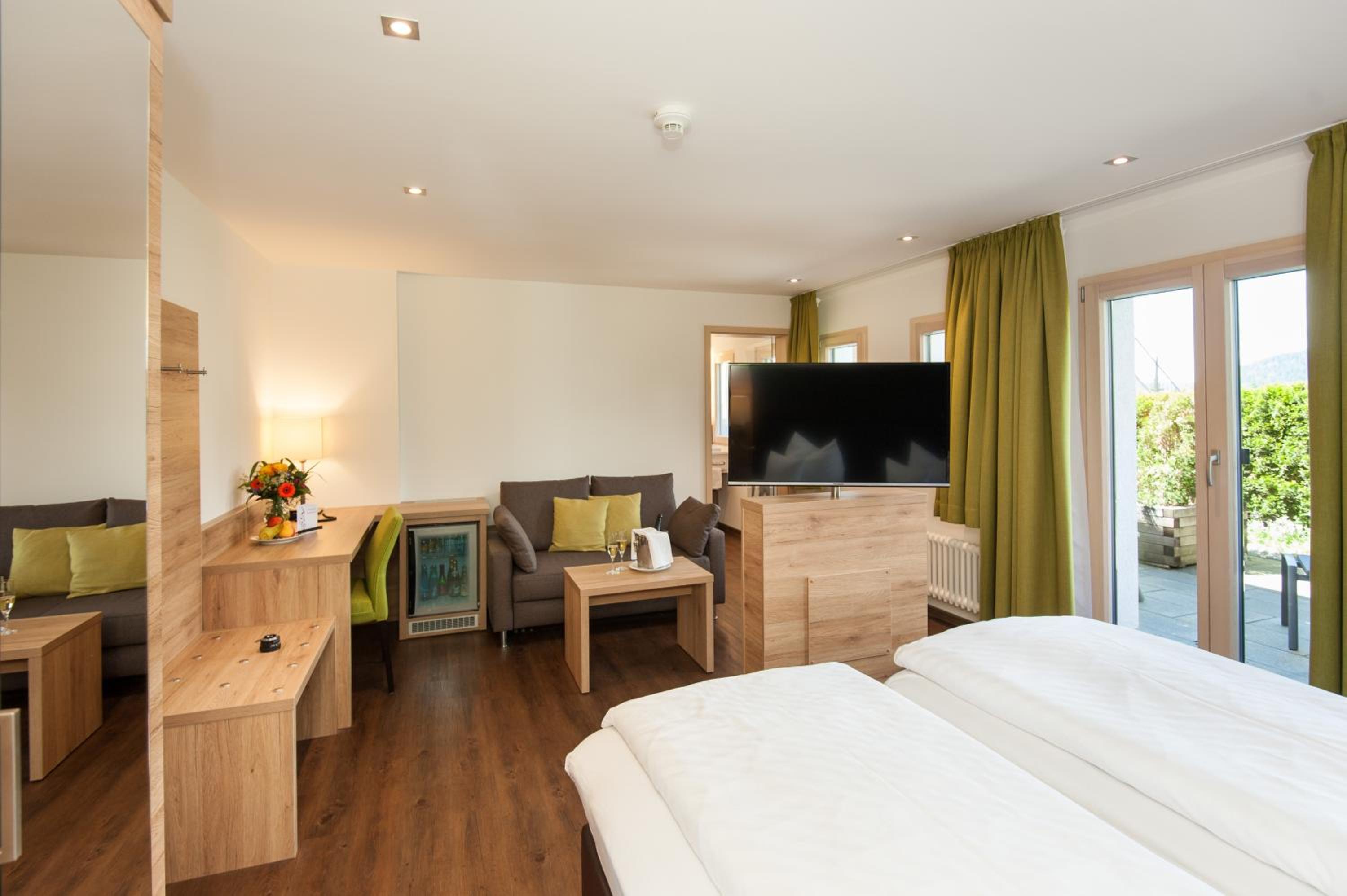 Standard Double Room - Photo 3