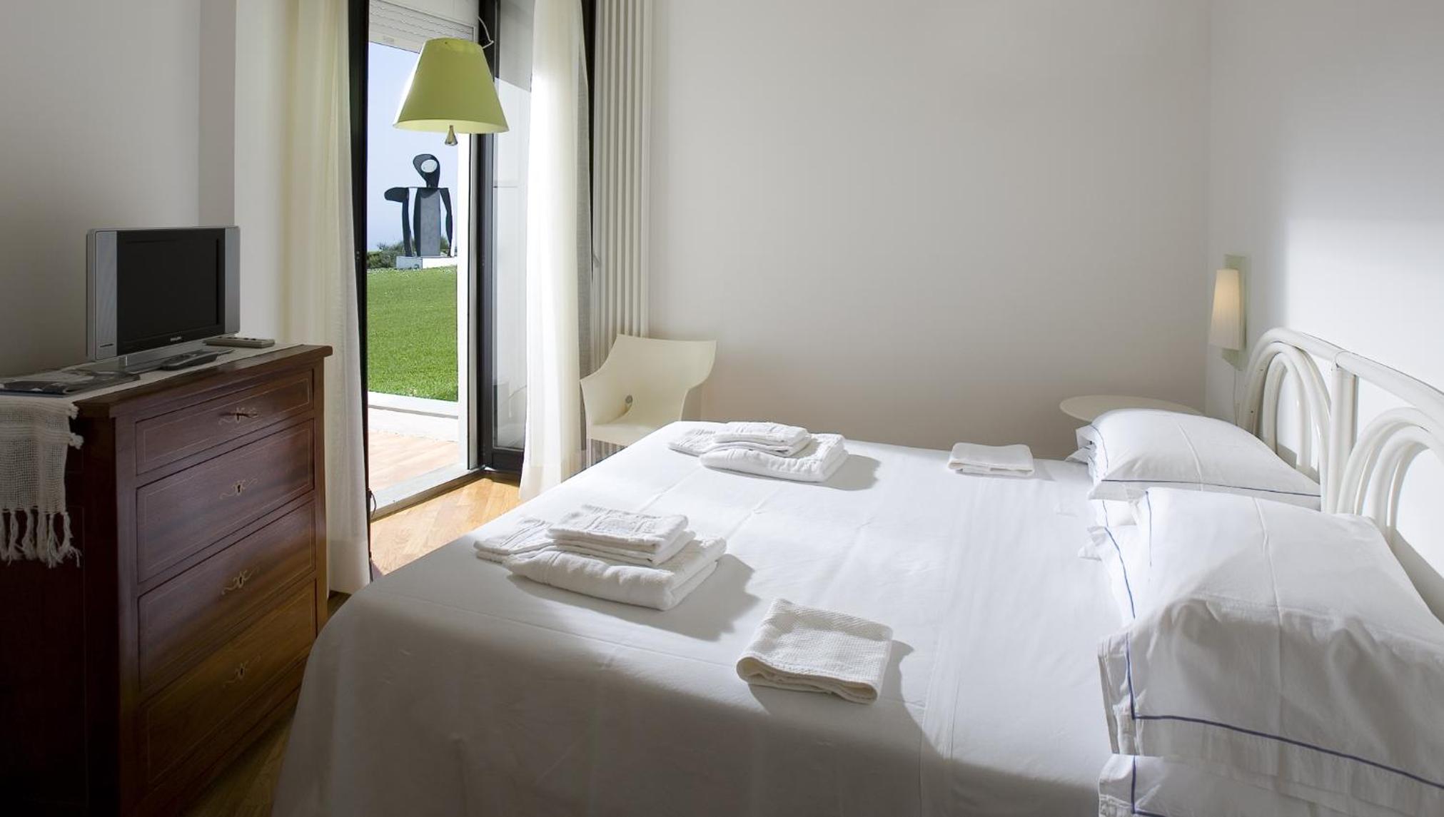 Comfort Double or Twin Room with Sea View photo 1