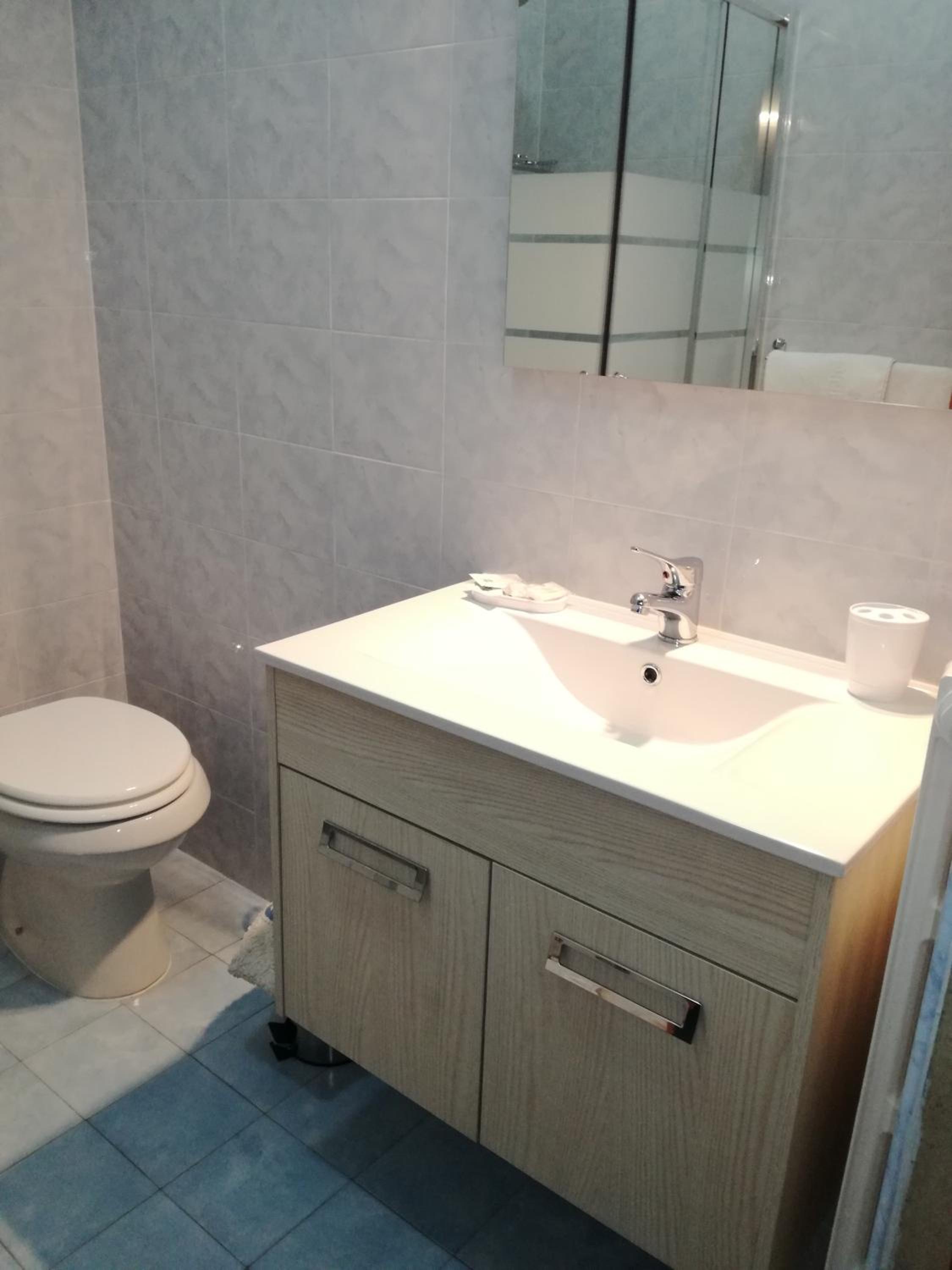 Double or Twin Room with Balcony photo 3