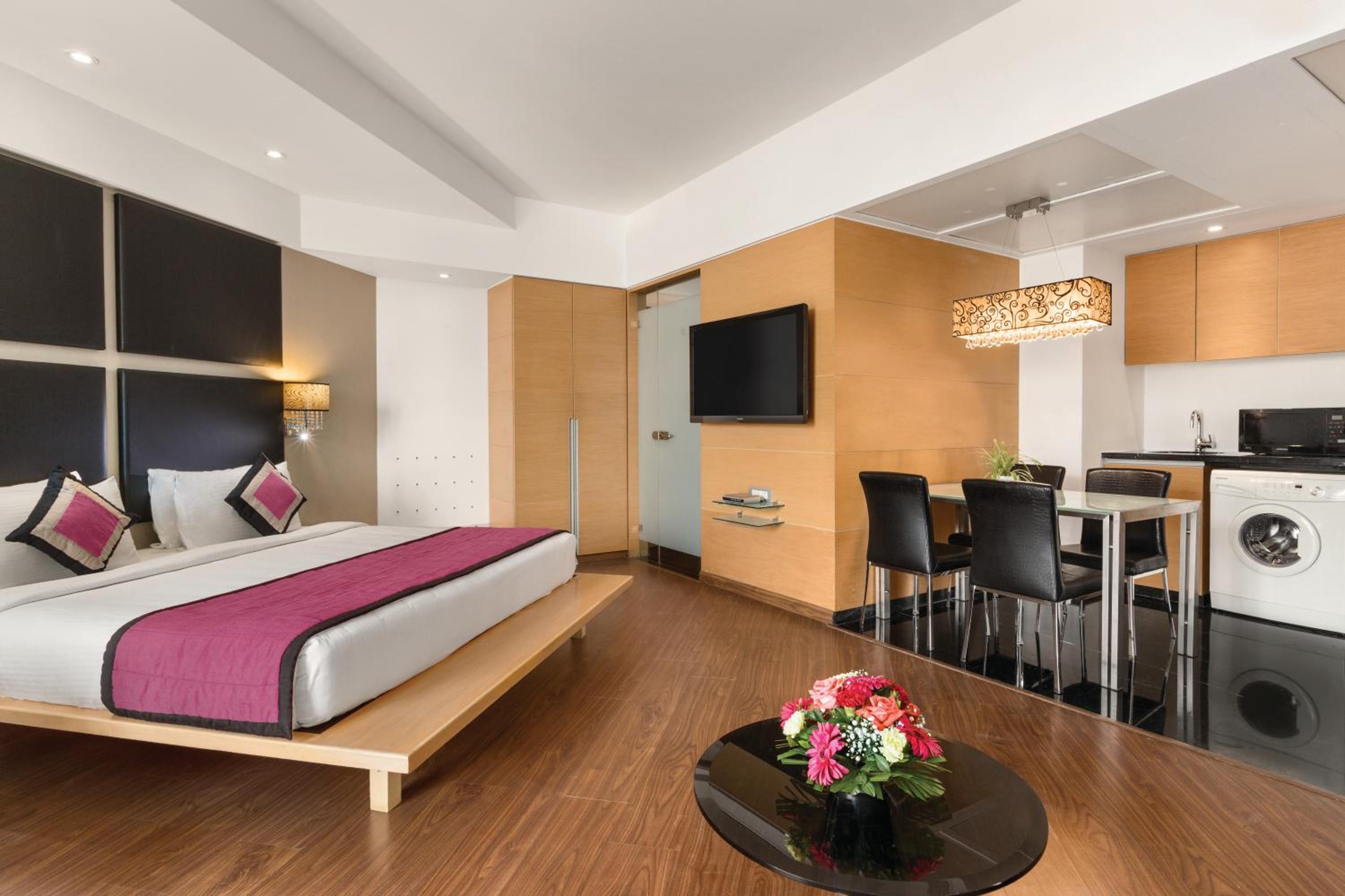 Club King Room photo 1