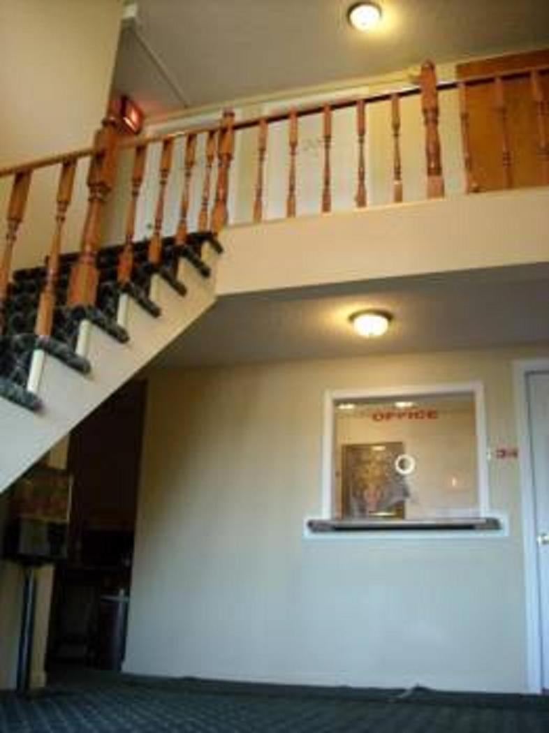 Double Room with Two Double Beds - Non-Smoking photo 3